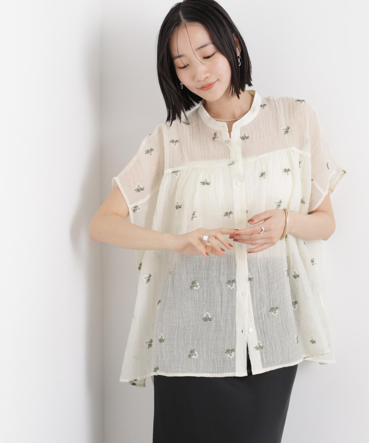 小花柄エンブロイダリーシアーワイドブラウス 6736121314