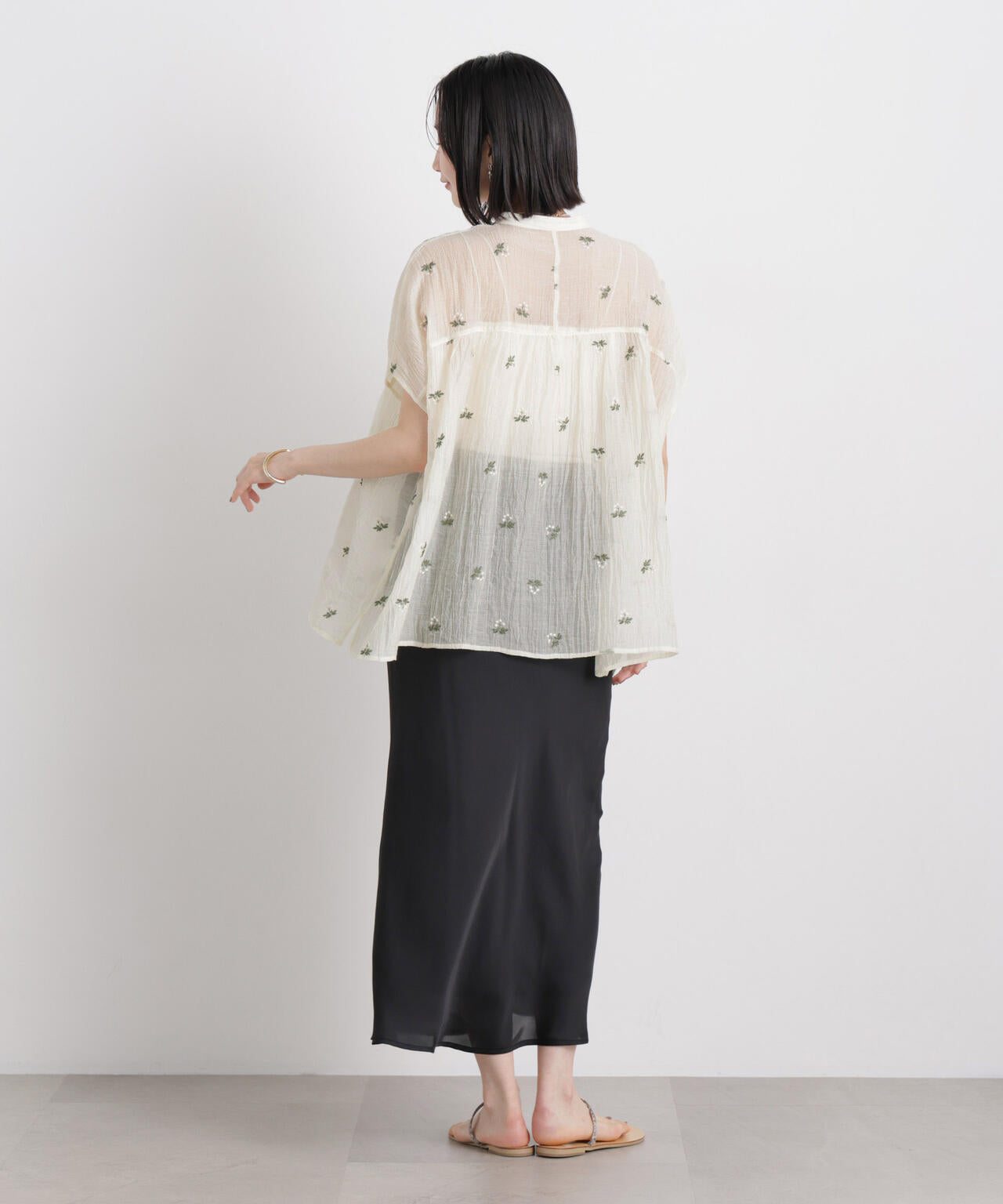 小花柄エンブロイダリーシアーワイドブラウス 6736121314