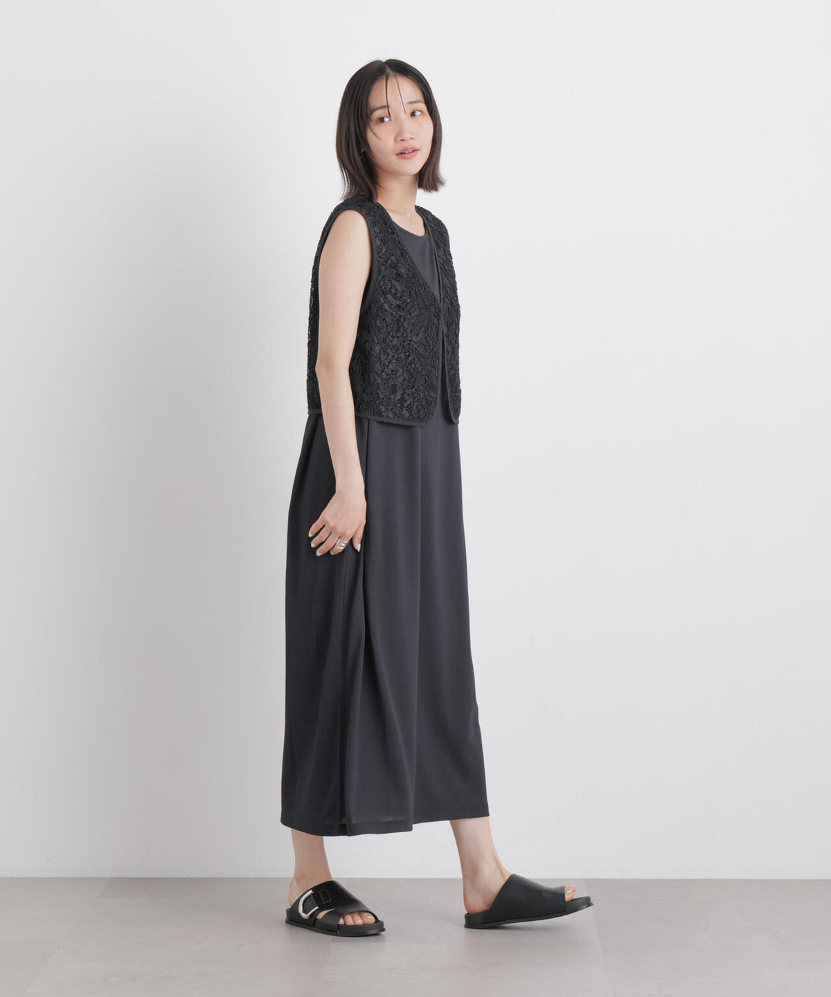 刺繍レースショートジレ 6736121321