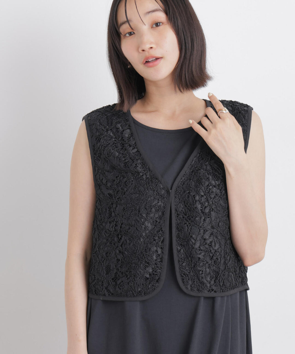 刺繍レースショートジレ 6736121321