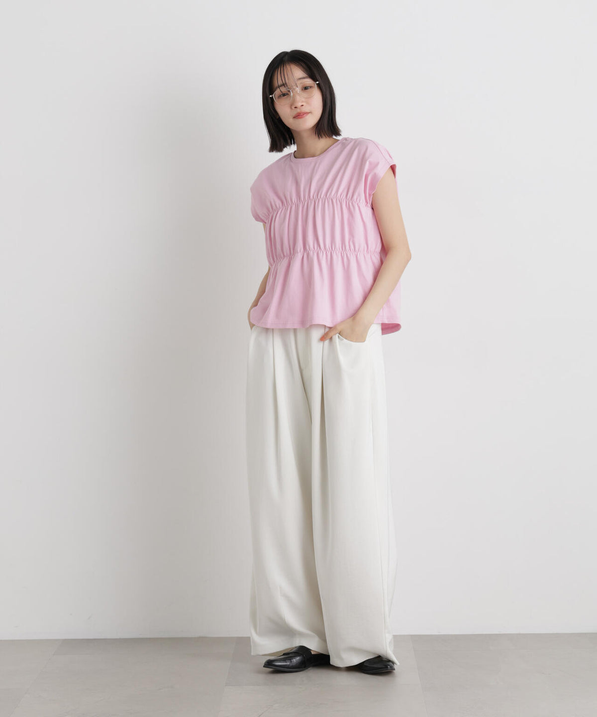 フロントシャーリングデザインカットトップス 6736124330