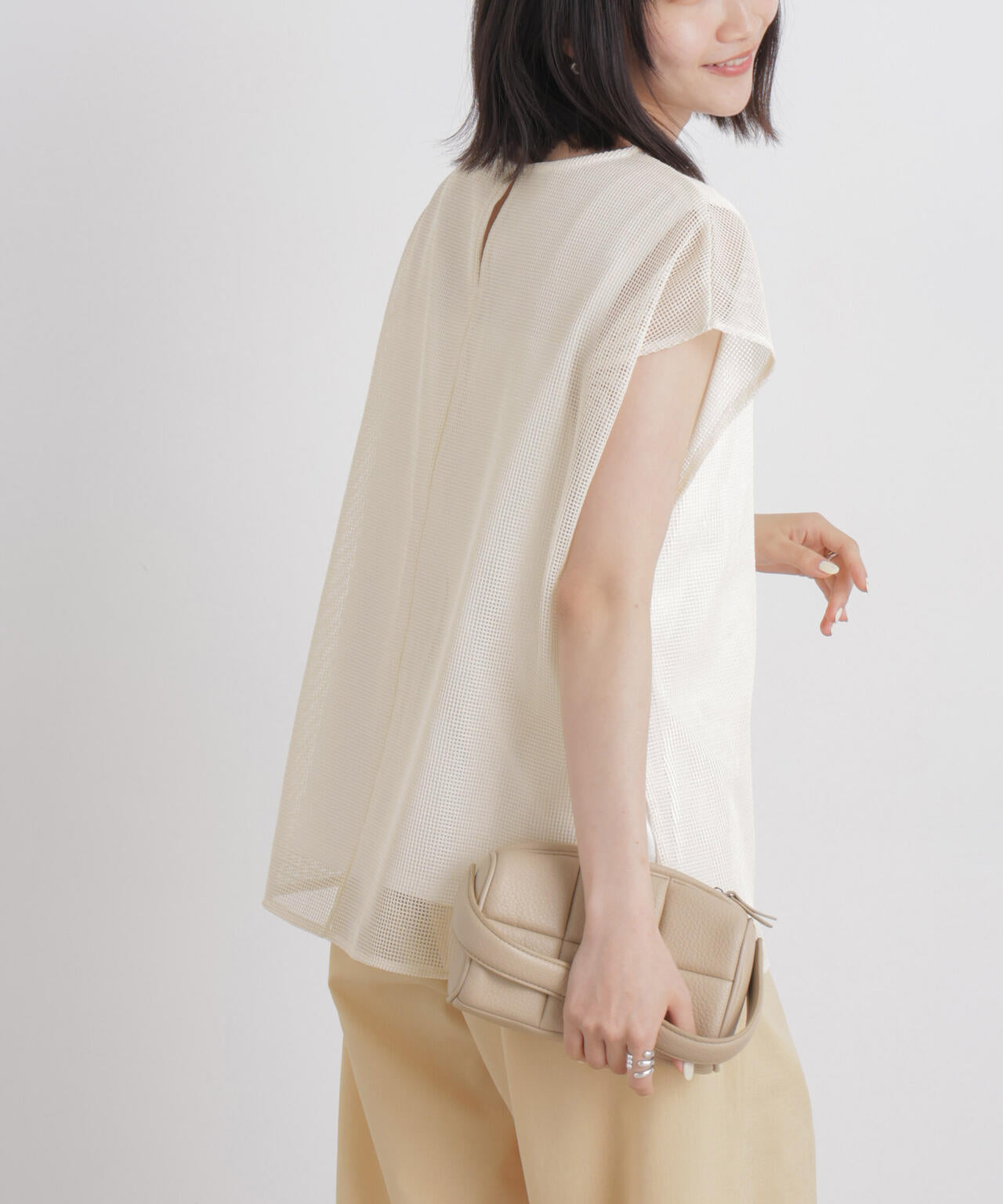 カラミメッシュレイヤードカットトップス 6736124334