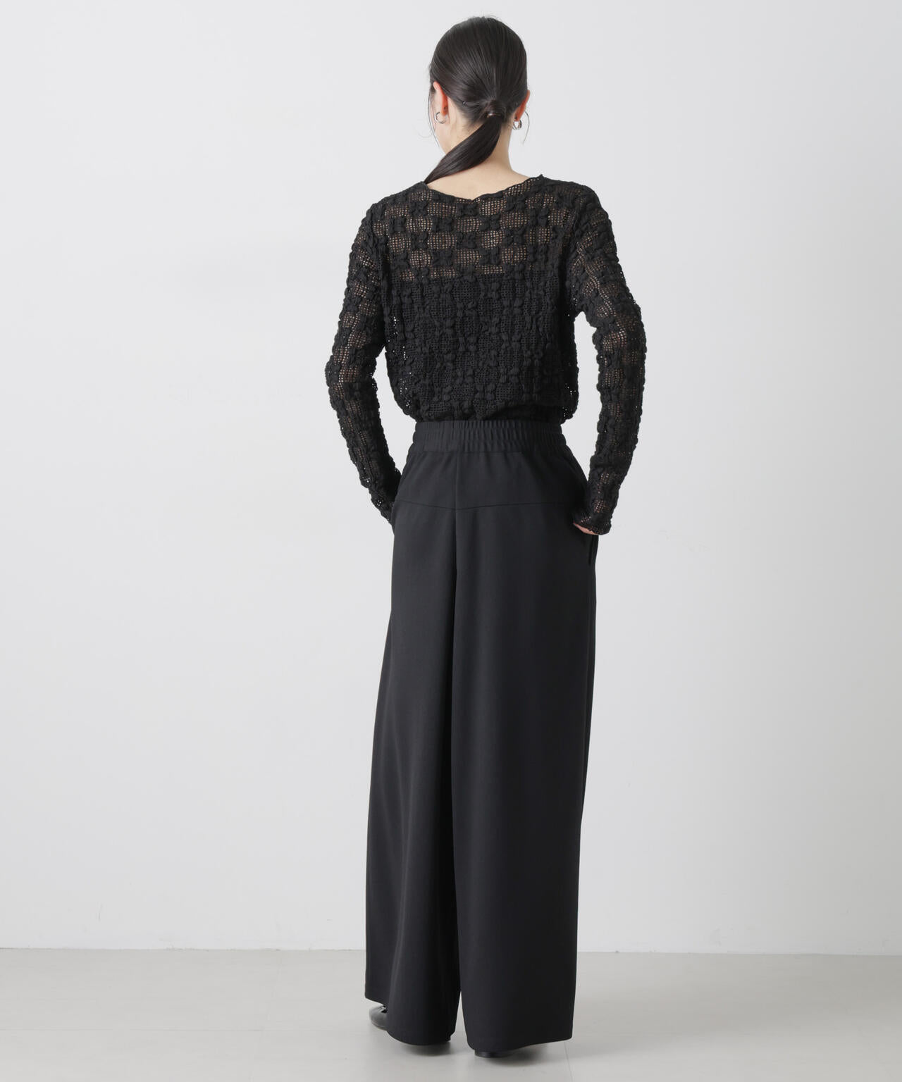 タックワイドカットジョーゼットパンツ 6736127301
