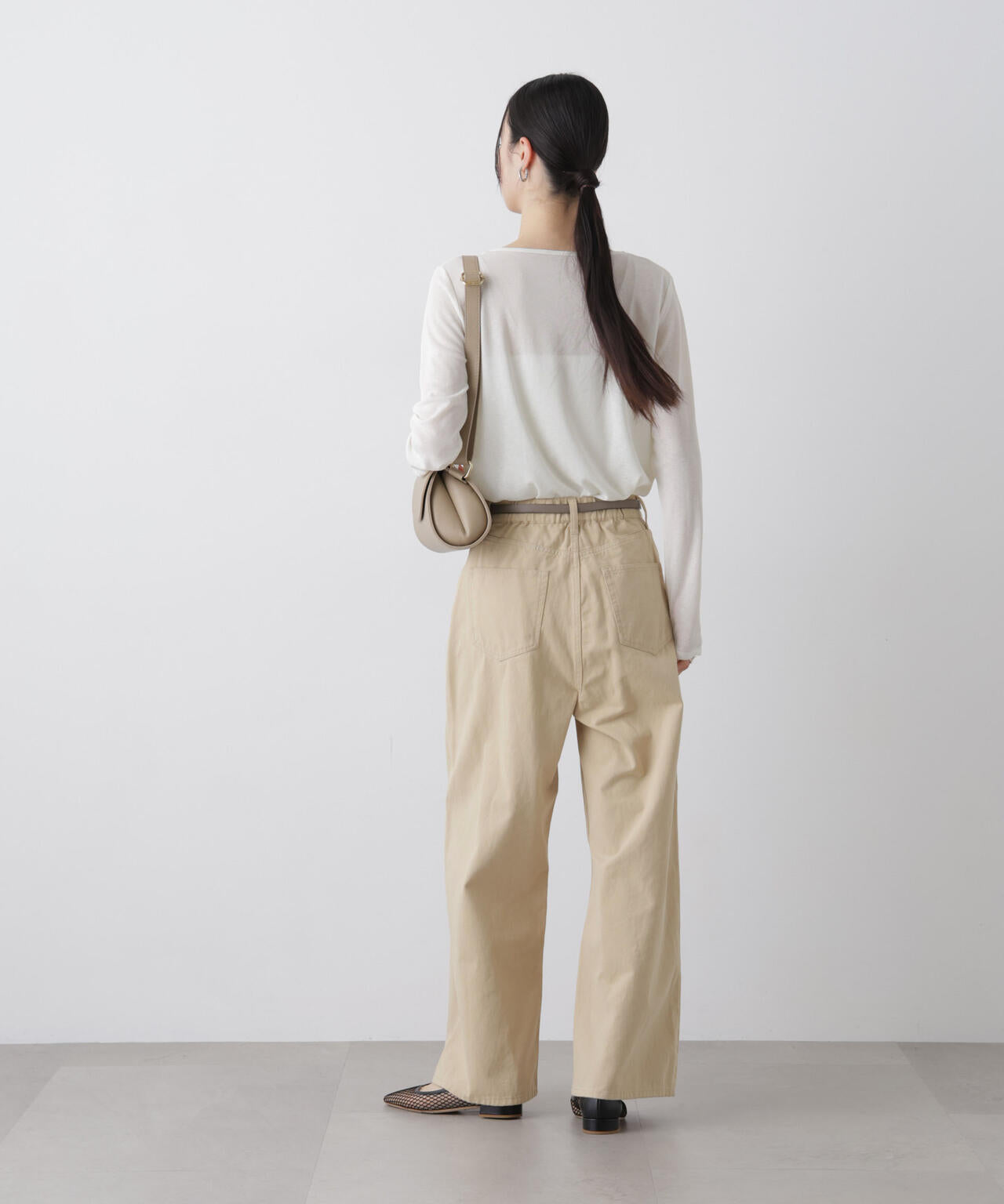 コットンツイルタックワイドパンツ 6736127304