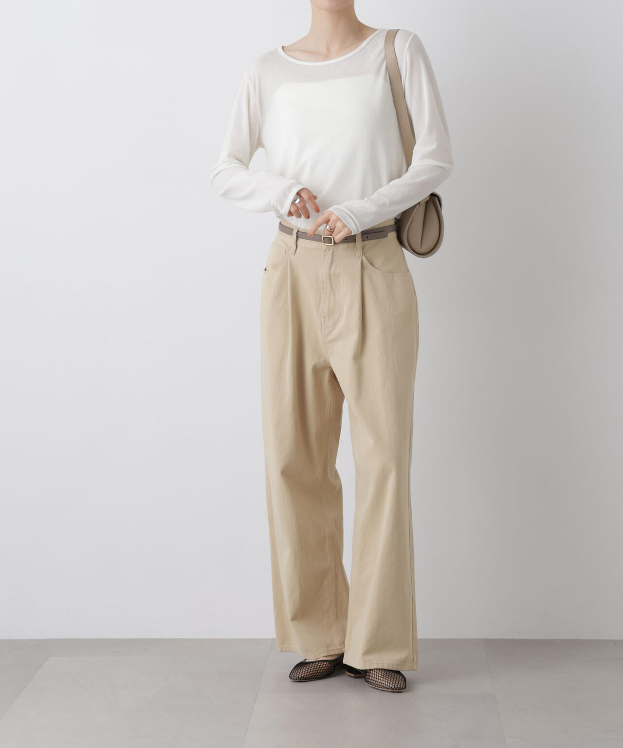 コットンツイルタックワイドパンツ 6736127304