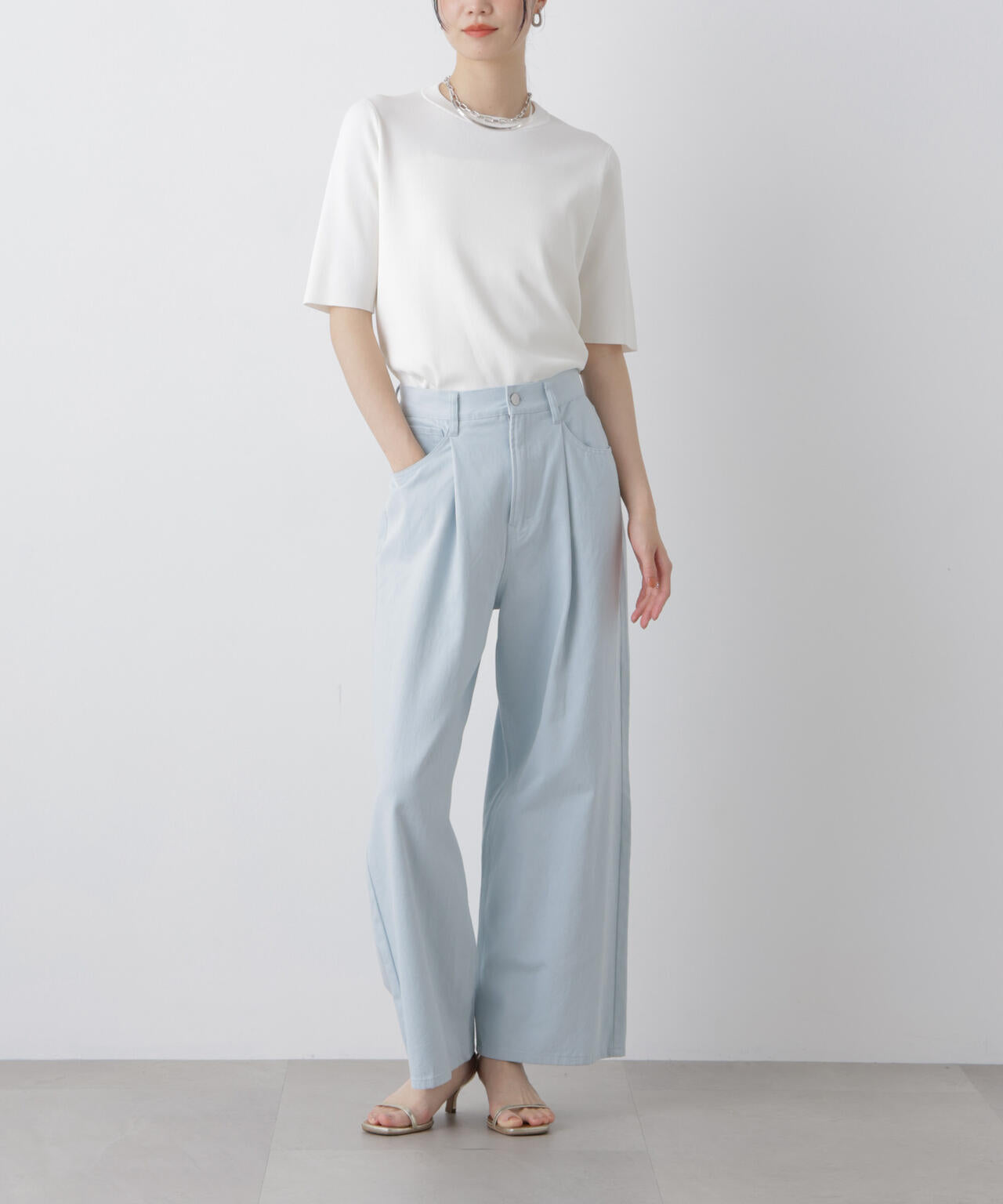 コットンツイルタックワイドパンツ 6736127304
