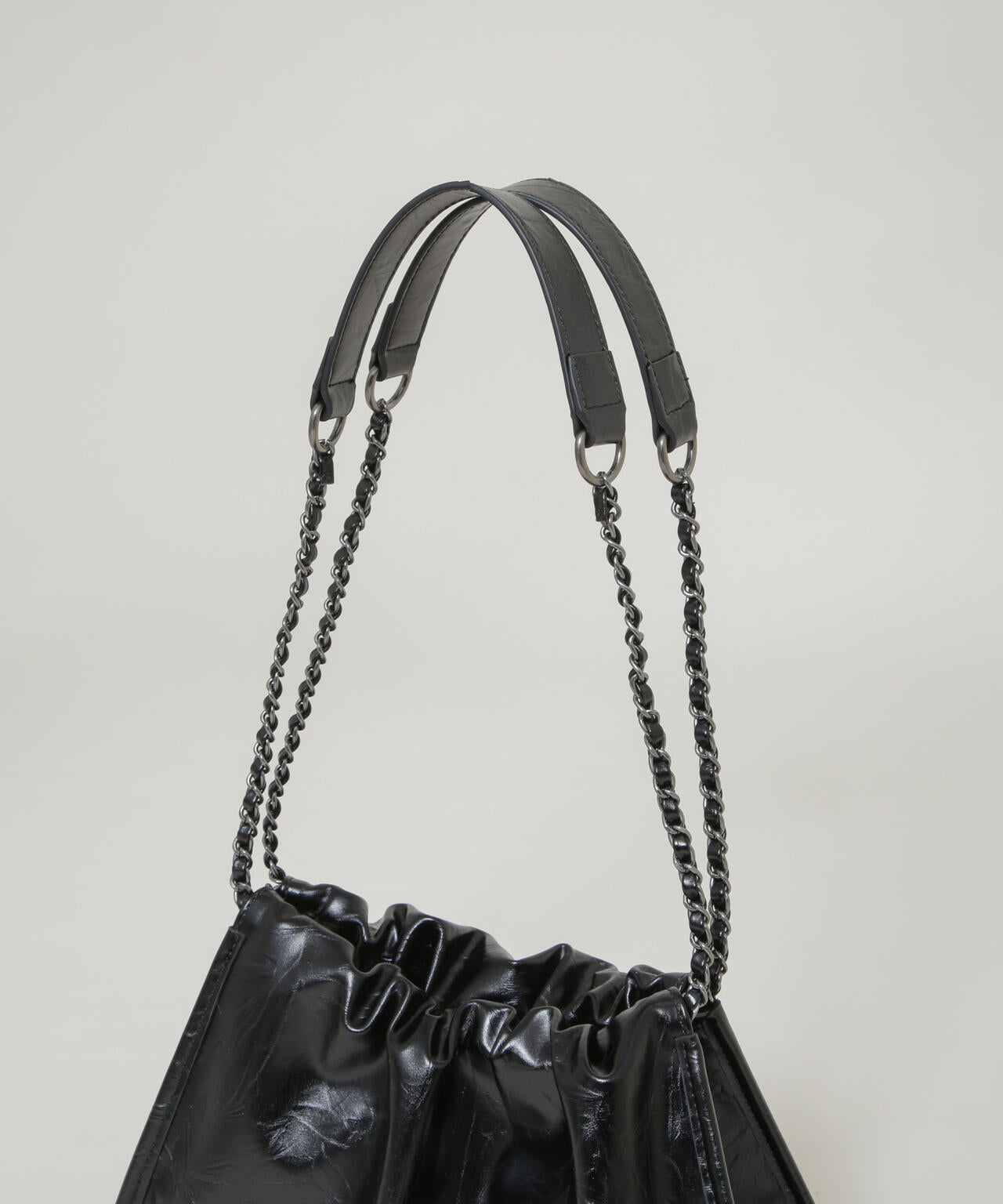 チェーンショルダーギャザーバッグ 6736132300