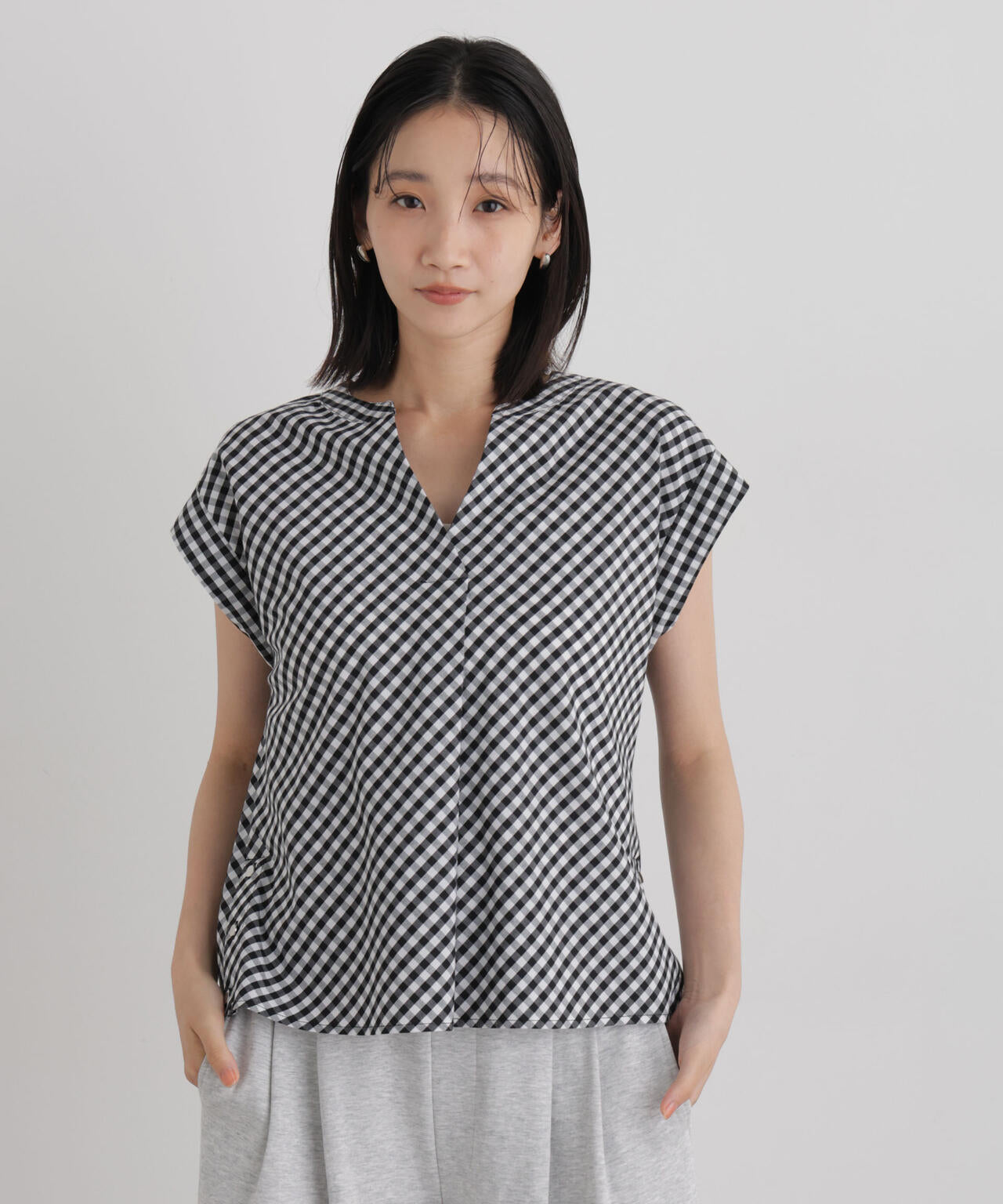 TCサイドボタンスキッパーフレンチスリーブブラウス(セットアップ可) 6736221318