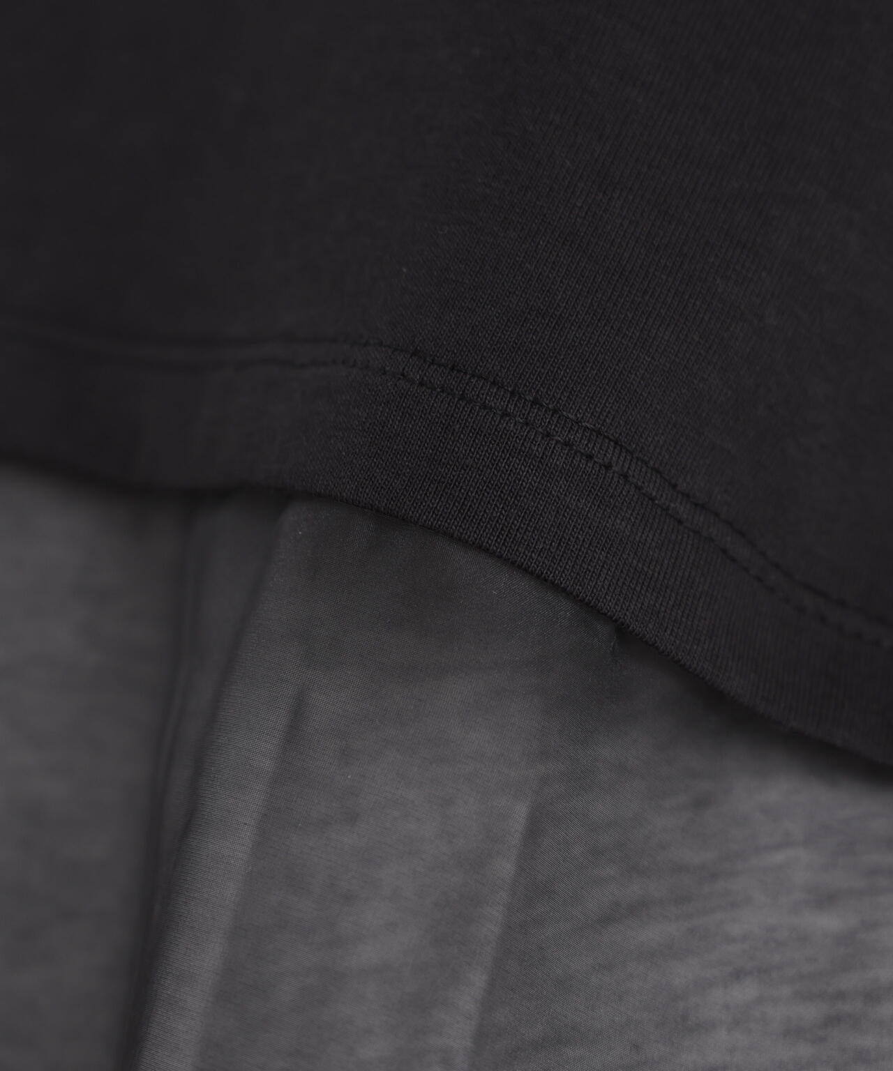 オーガンジーヘム切り替えロングスリーブTシャツ 6736223304