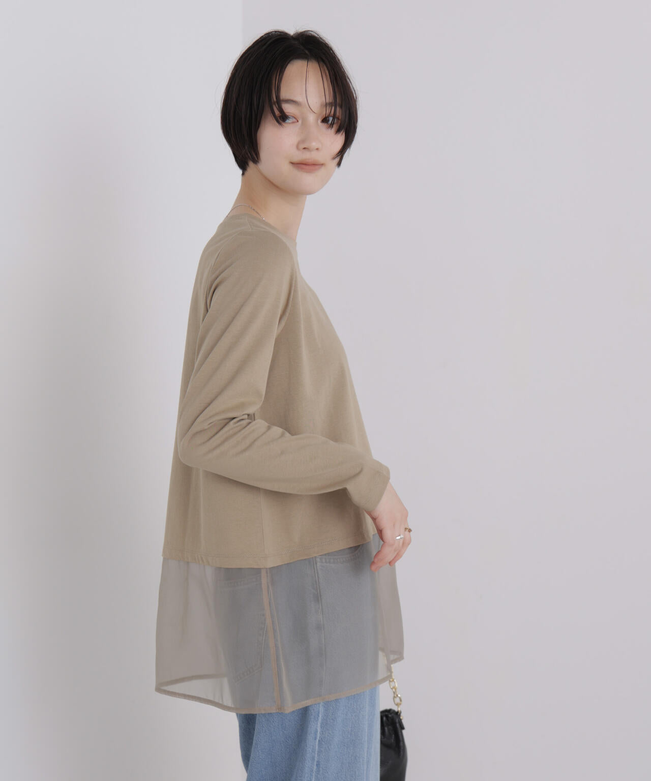 オーガンジーヘム切り替えロングスリーブTシャツ 6736223304