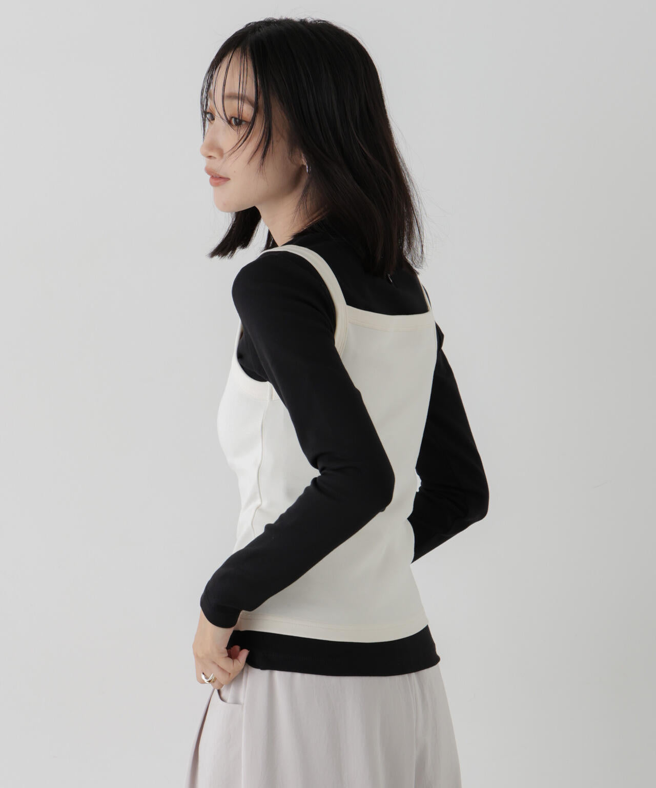 WEB限定/ロンT×キャミ カットレイヤードアンサンブルセット 6736223309