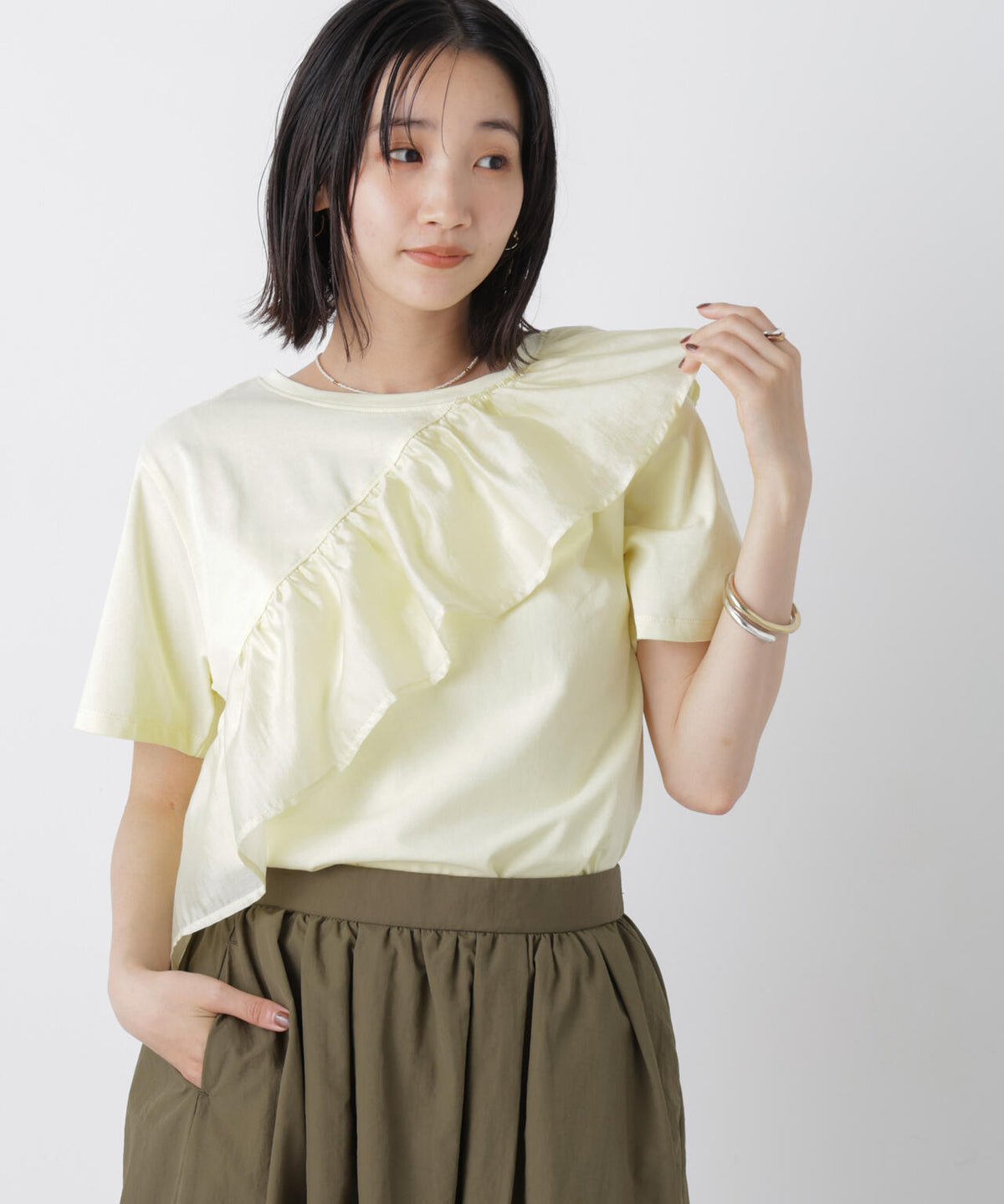アシンメトリーフリル異素材コンビTシャツ 6736224300