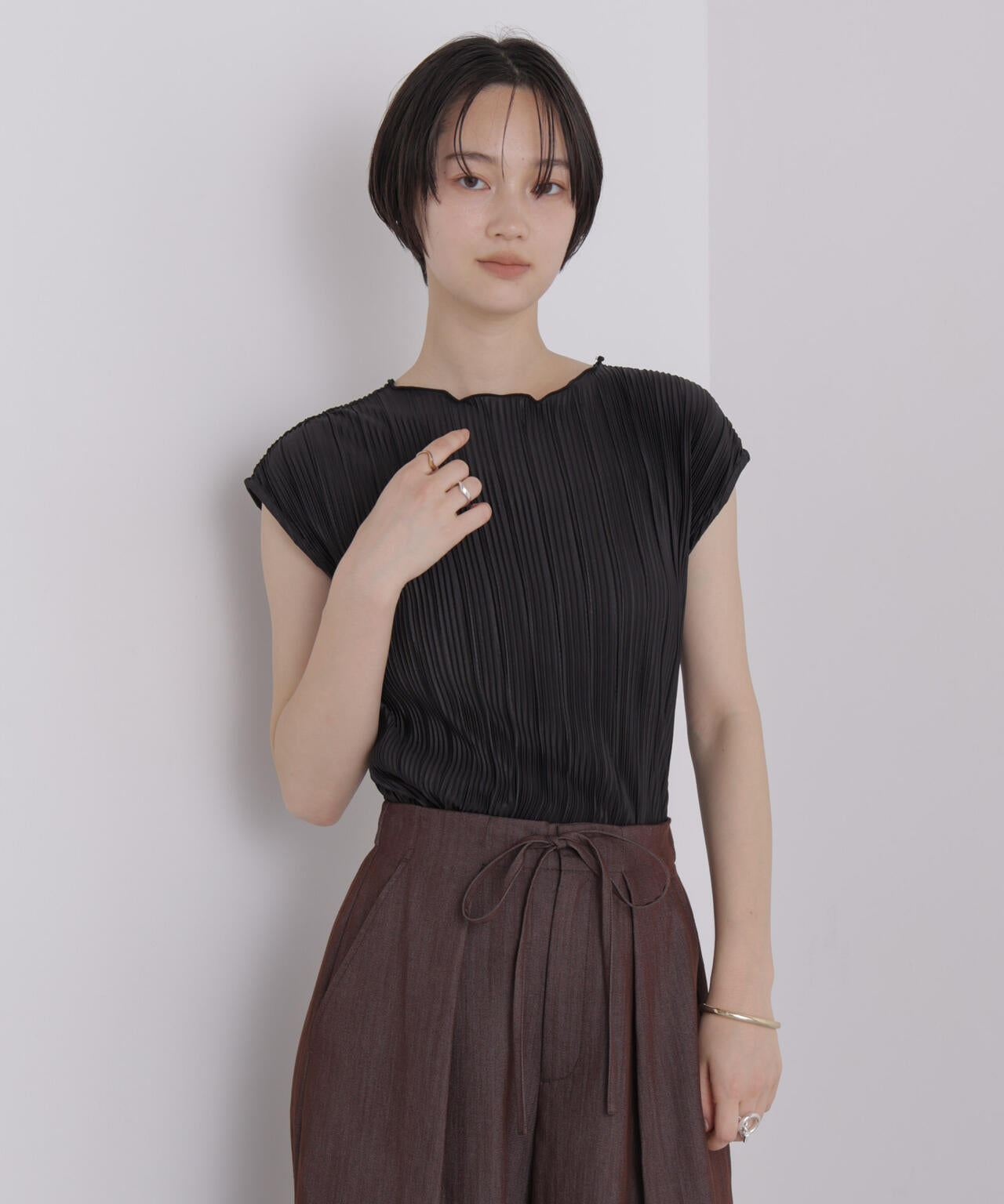 プリーツカットノースリーブトップス(セットアップ可) 6736224306