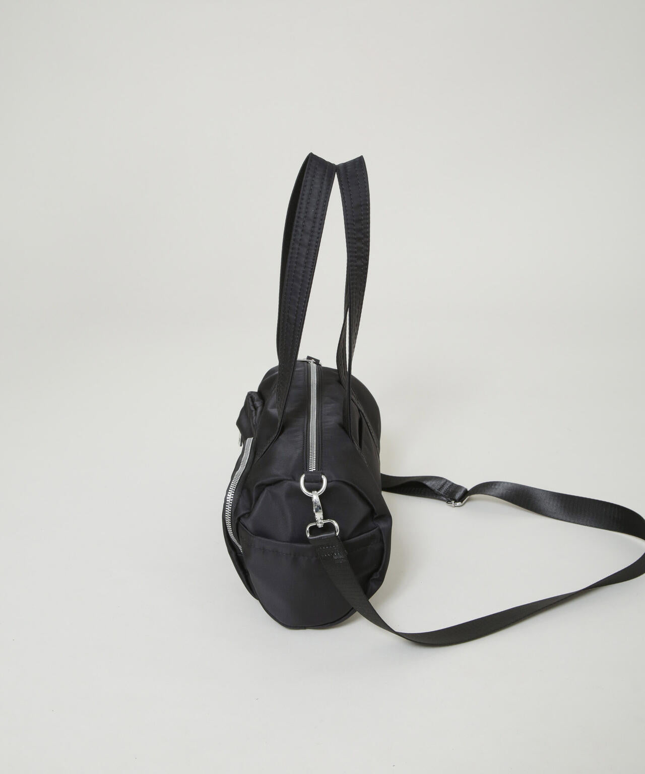 【500mlペットボトル収納可】WEB限定/ナイロンドラム型ポケットボストンバッグ 6736232300