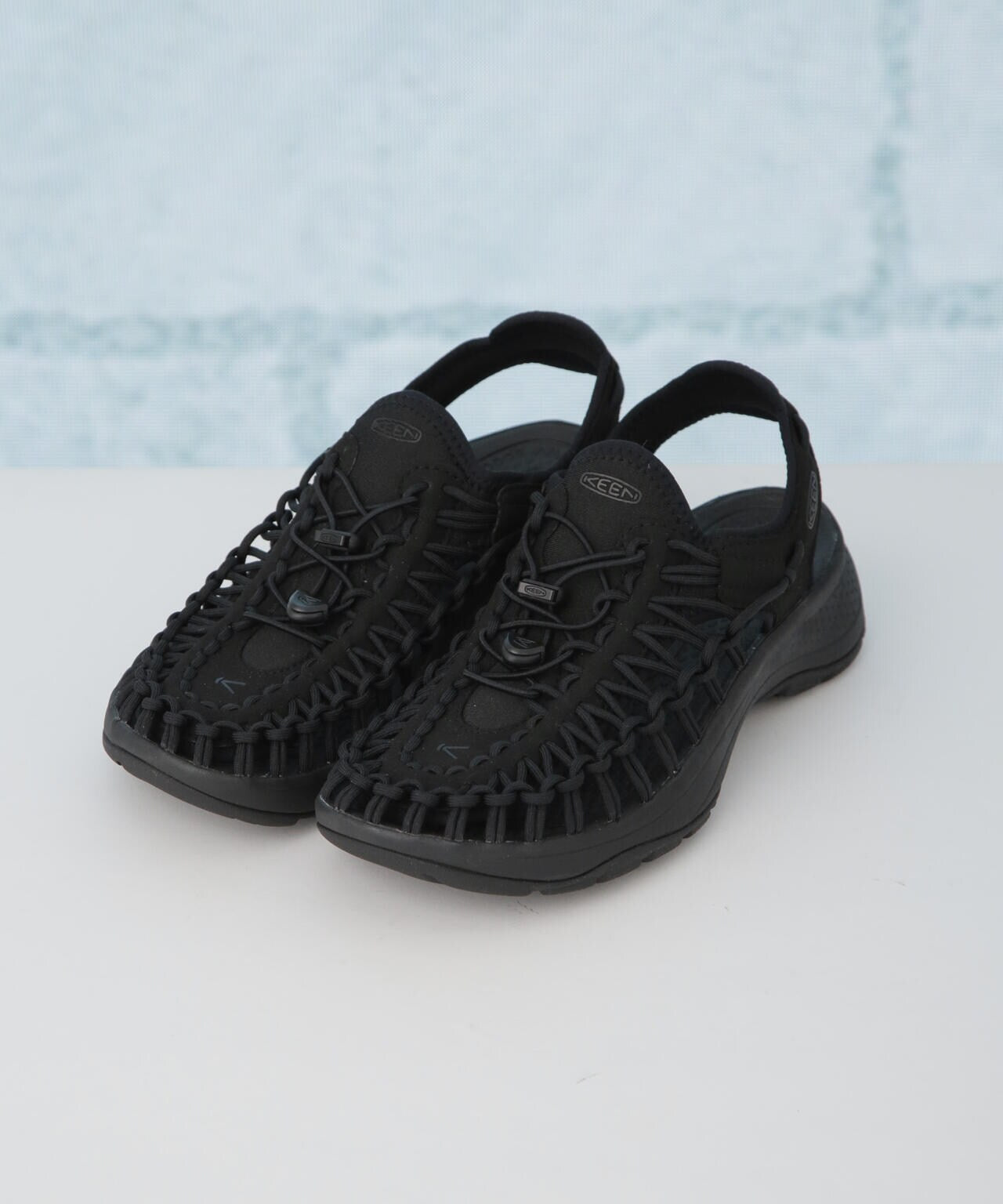 KEEN/UNEEK ASTORIA ユニーク アストリア ブラック 6714135192