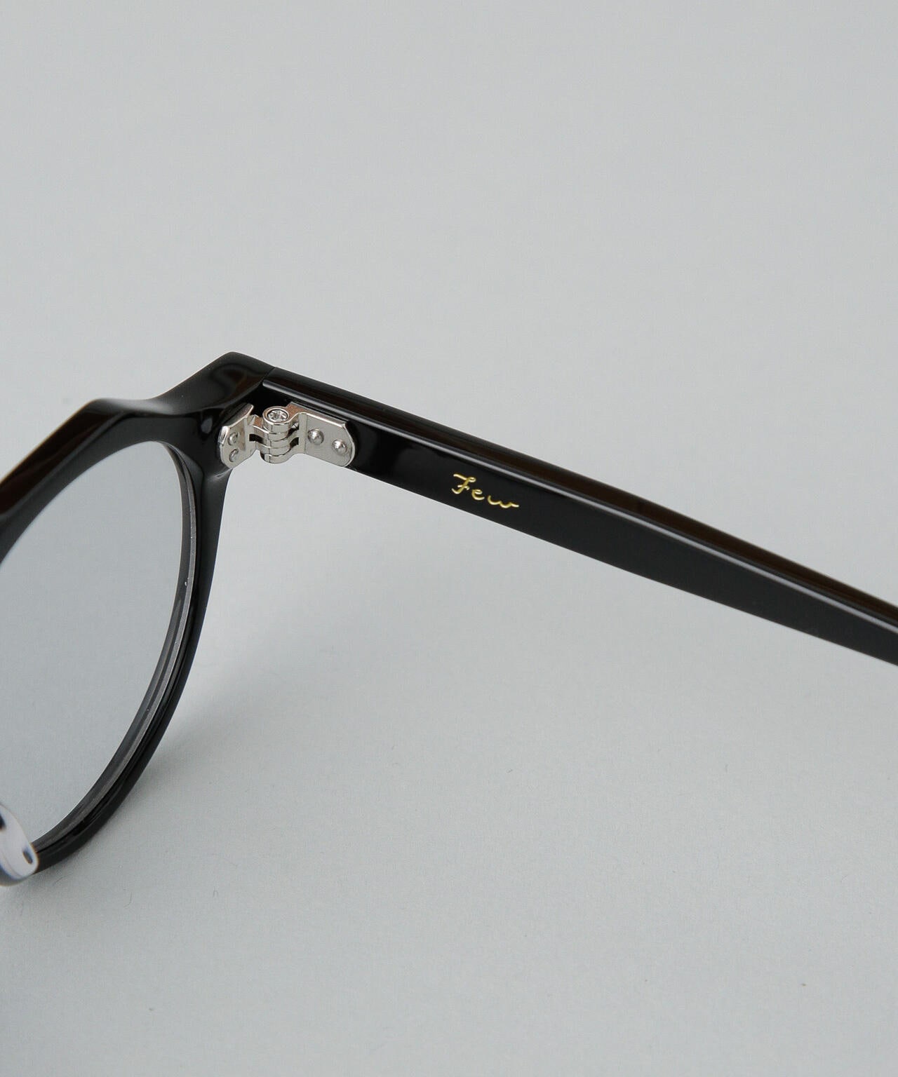NEW.(Few.)/F2 6704140010