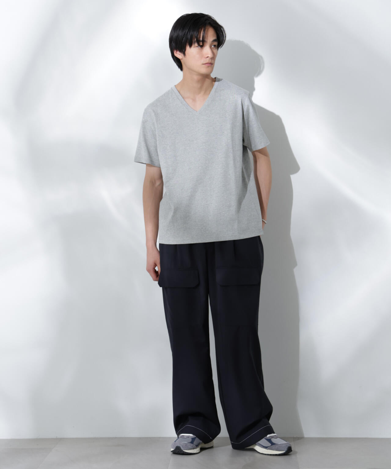 WEB限定/Anti Soaked(R) 汗染み防止 Vネック レギュラーシルエットTシャツ 6685124206
