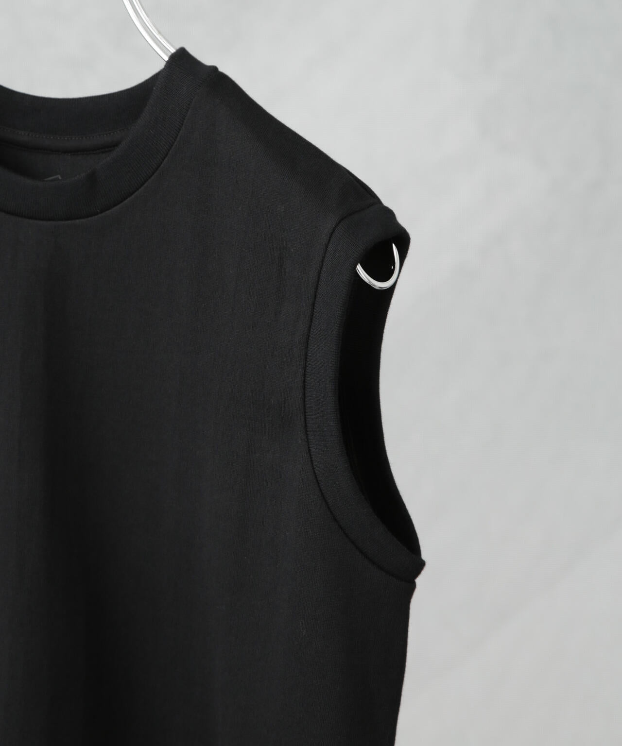 Hanes/1P T-SHIRTS KURO スリーブレスTシャツ 6715124013