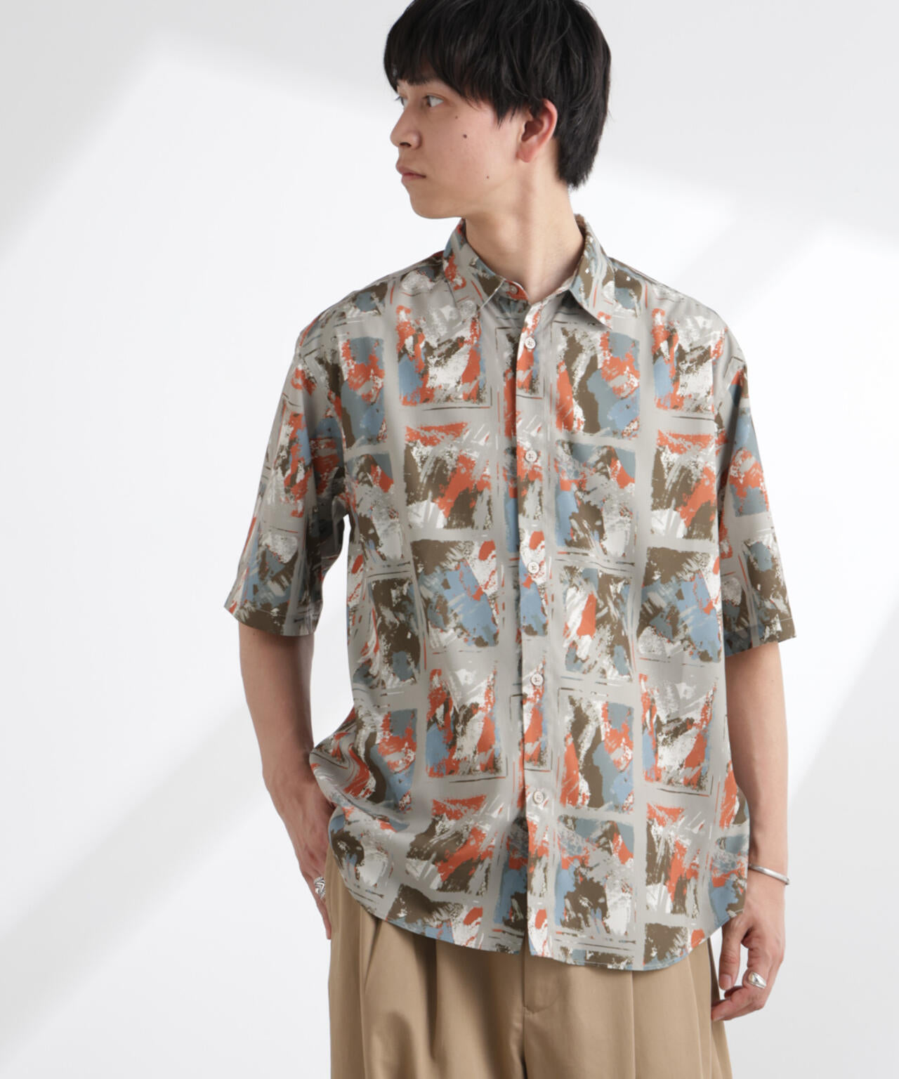 アート柄シャツ 半袖 6725121222