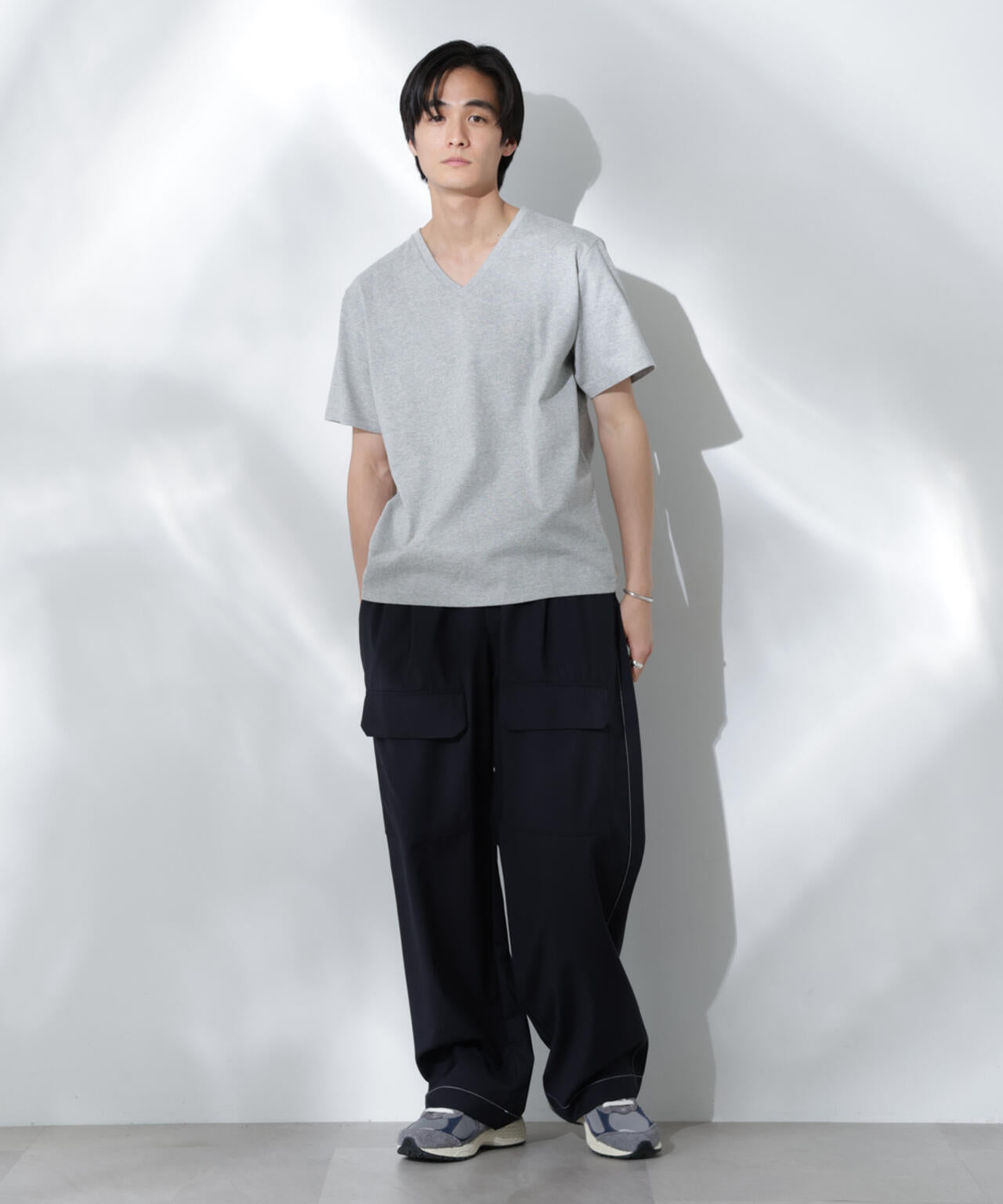 WEB限定/Anti Soaked(R) 汗染み防止 Vネック レギュラーシルエットTシャツ 6685124206