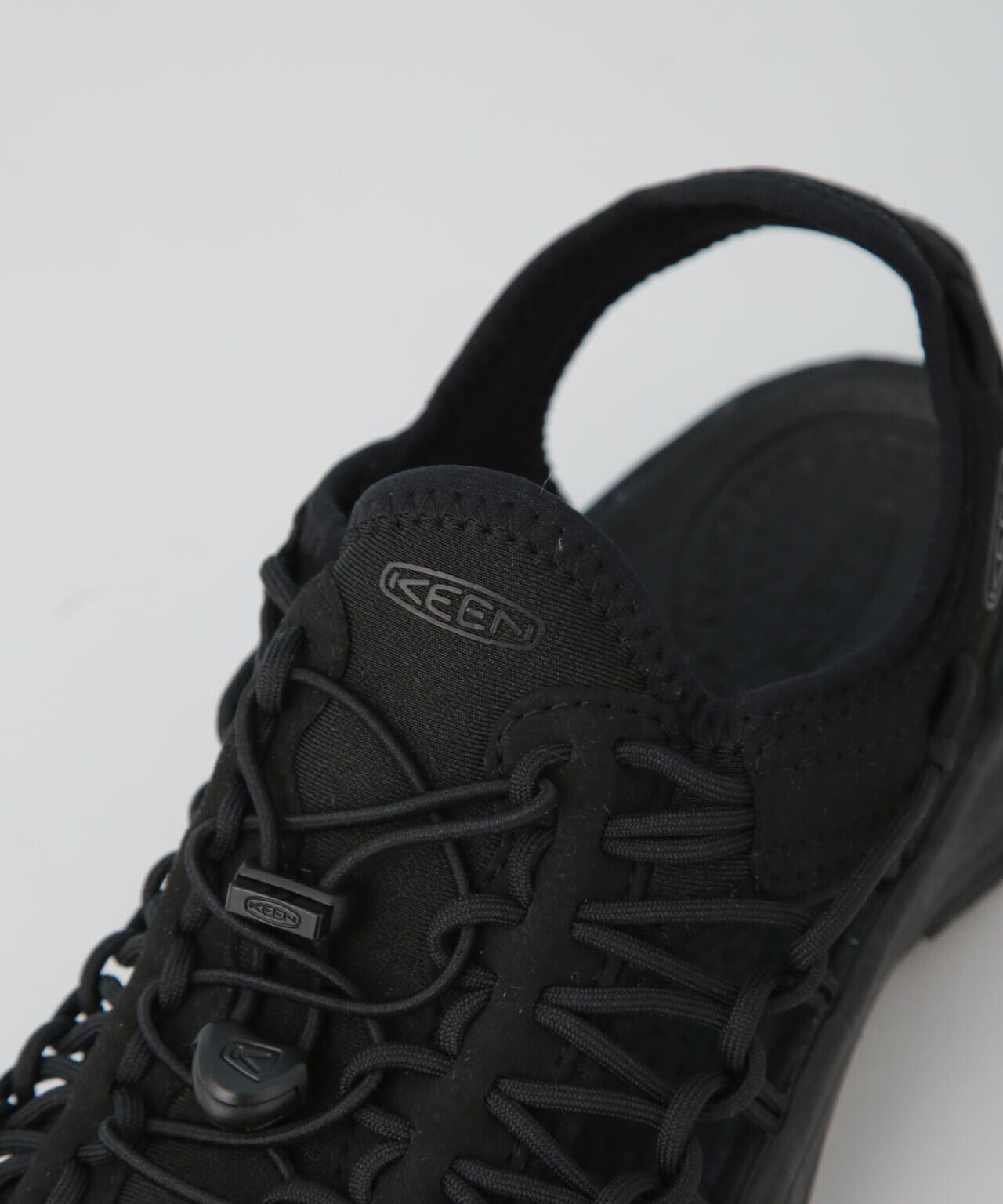 KEEN/UNEEK ASTORIA ユニーク アストリア ブラック 6714135192