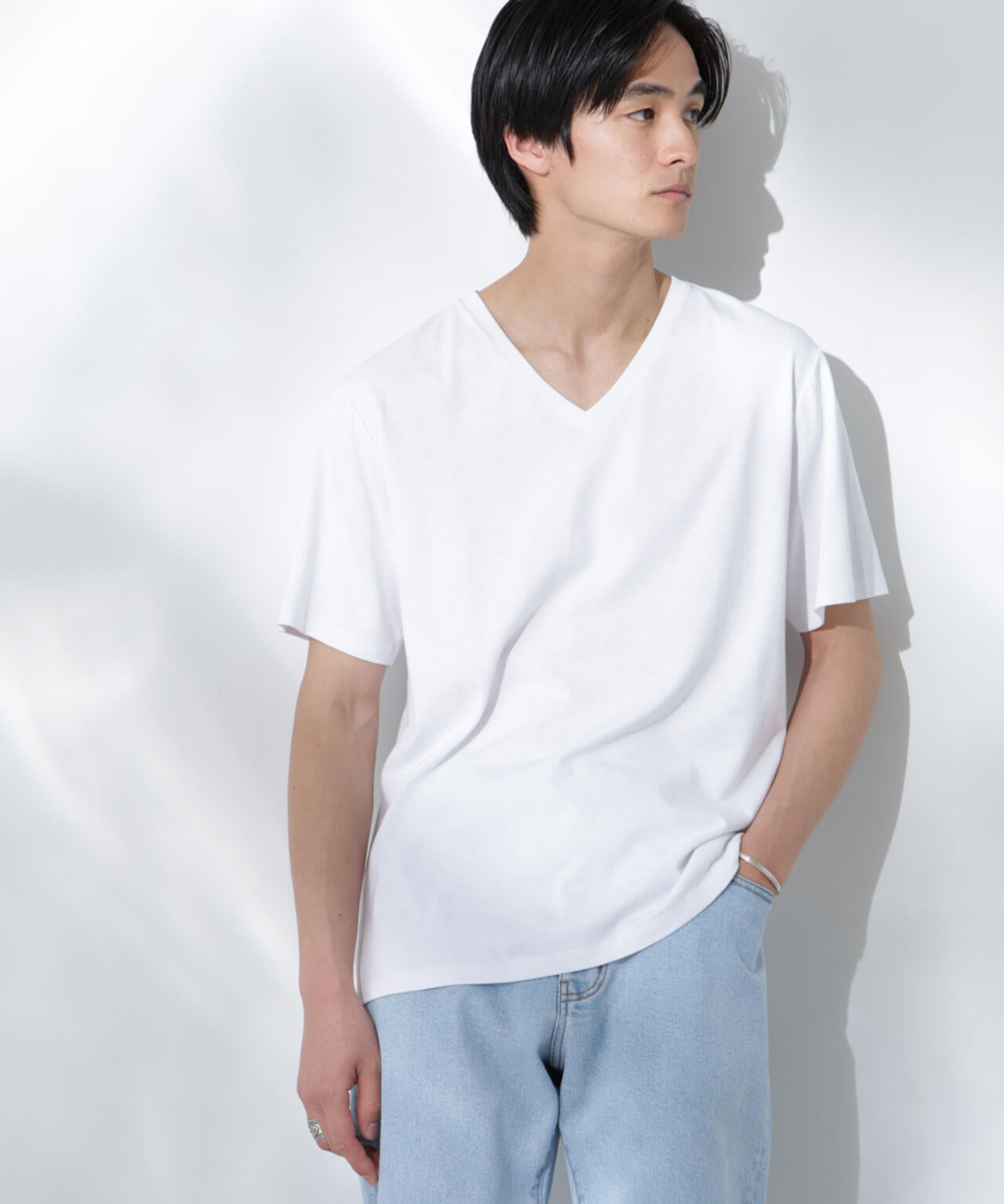 WEB限定/Anti Soaked(R) 汗染み防止 Vネック レギュラーシルエットTシャツ 6685124206