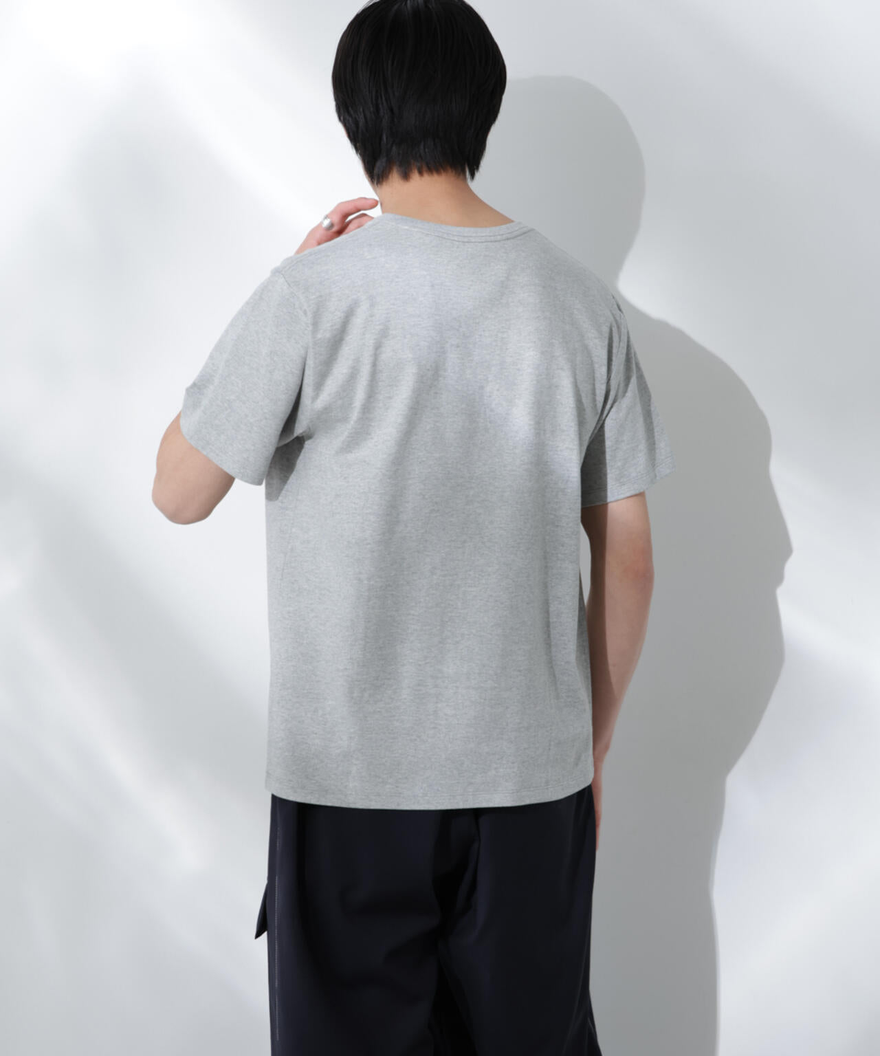 WEB限定/Anti Soaked(R) 汗染み防止 Vネック レギュラーシルエットTシャツ 6685124206