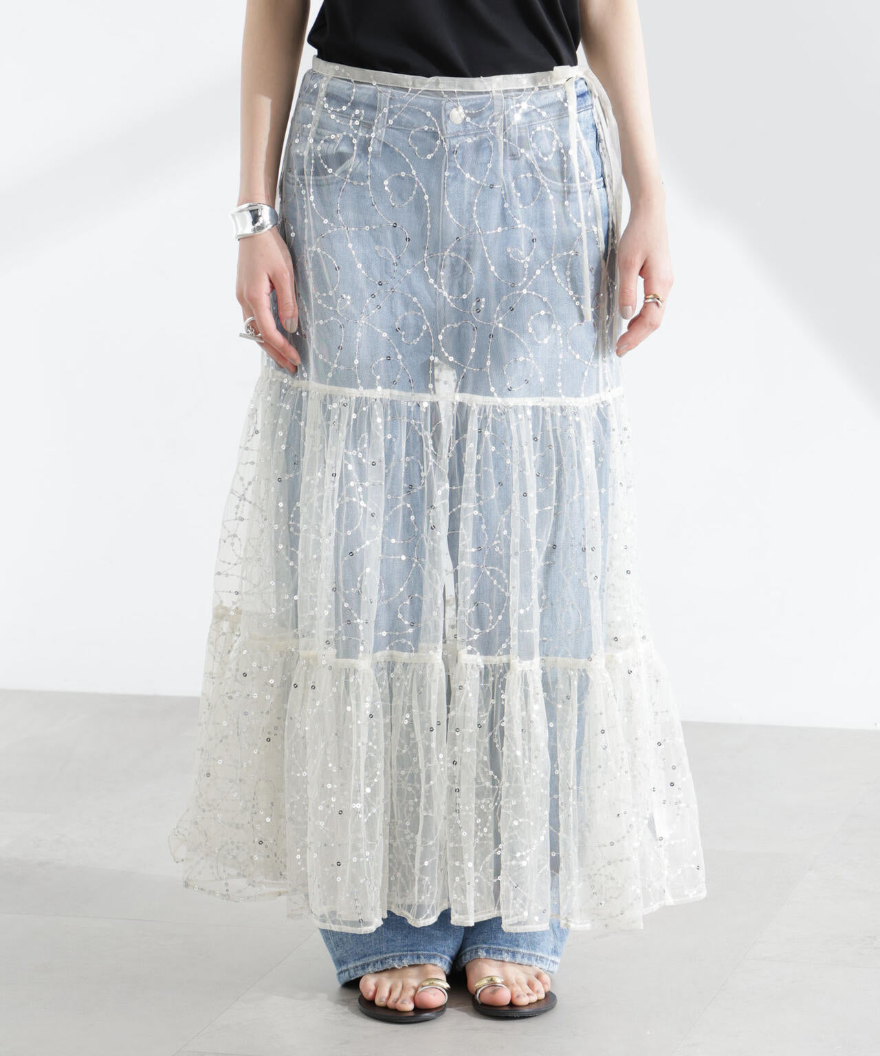 Sara mallika/SHINY SEQUIN EMBROIDERY SKIRT 6715130014