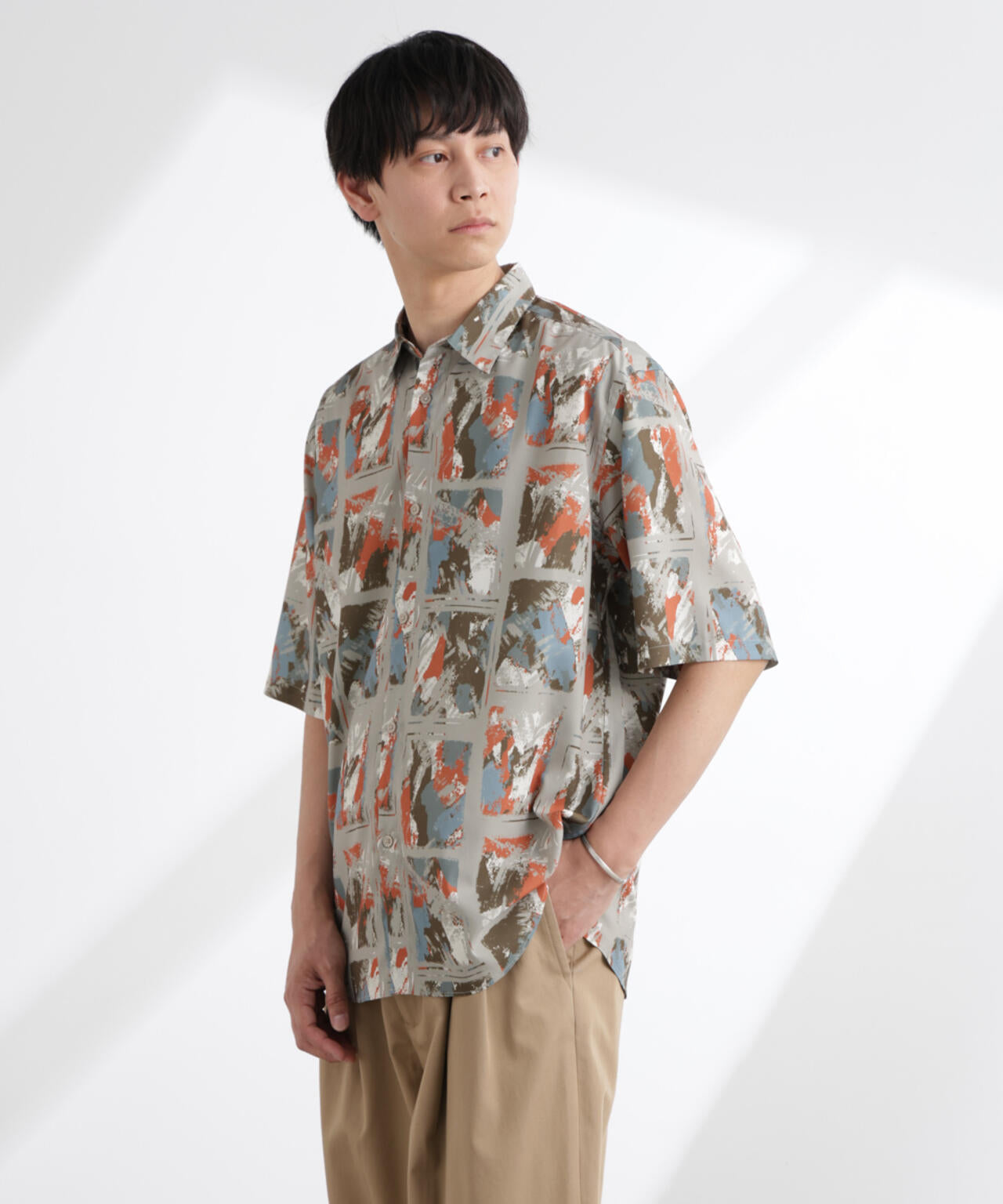 アート柄シャツ 半袖 6725121222