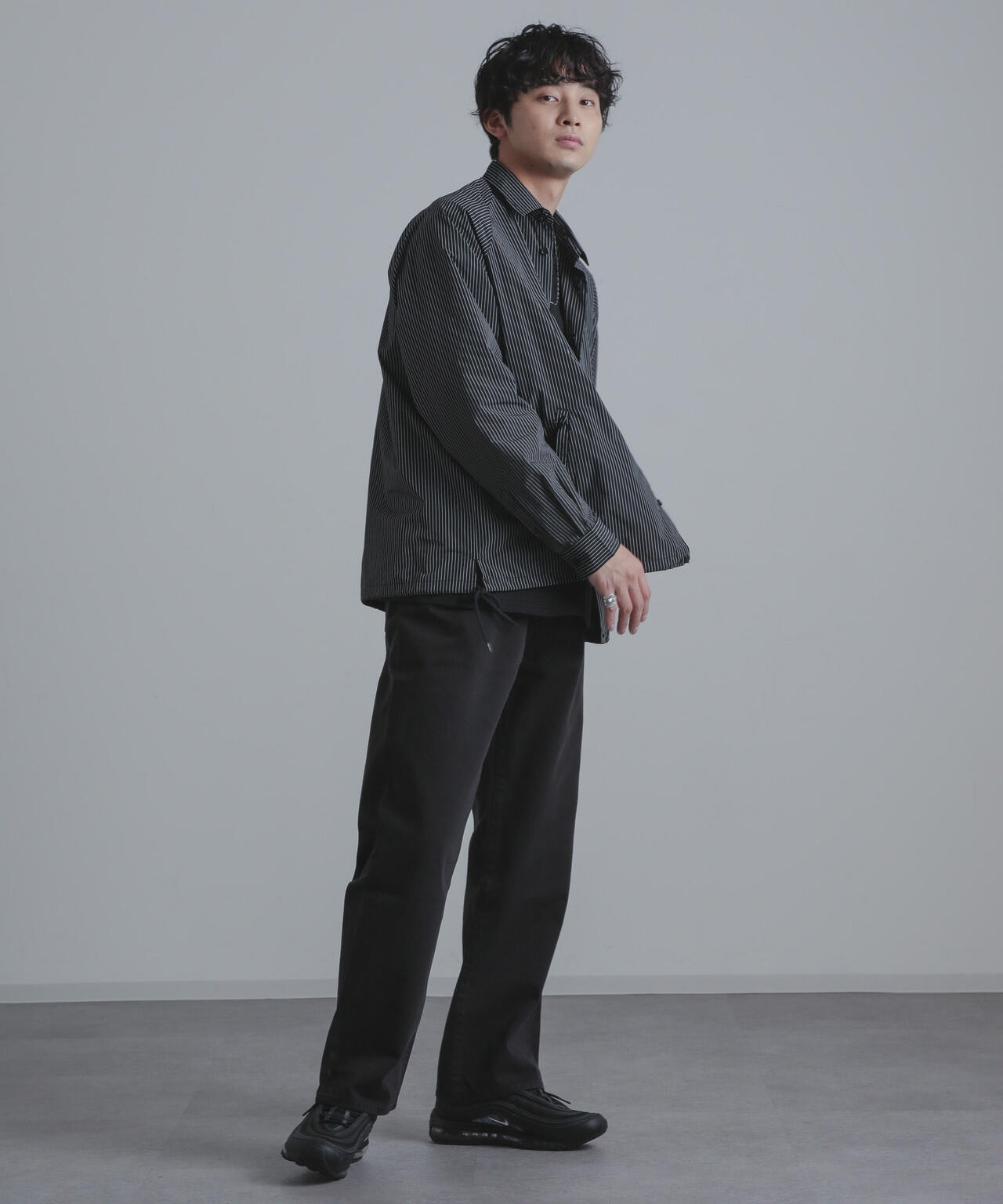 総柄サイドスピンドルコーチシャツジャケット 6684112216