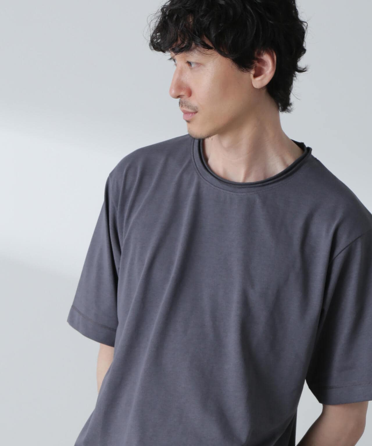 ダブルロールネック プレーティングTシャツ 6684124251