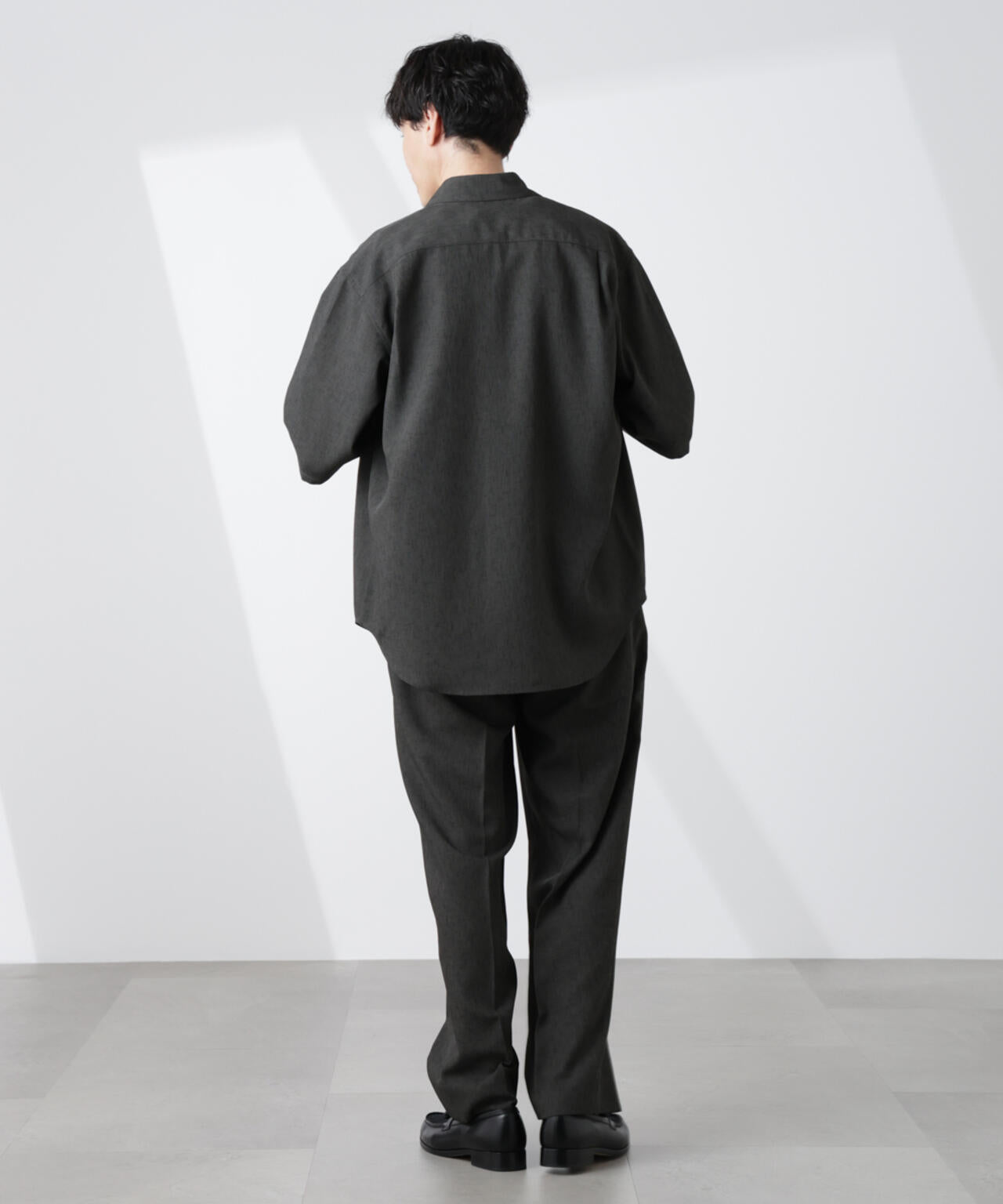 テックリネンリラックスタックテーパードパンツ 6725127217