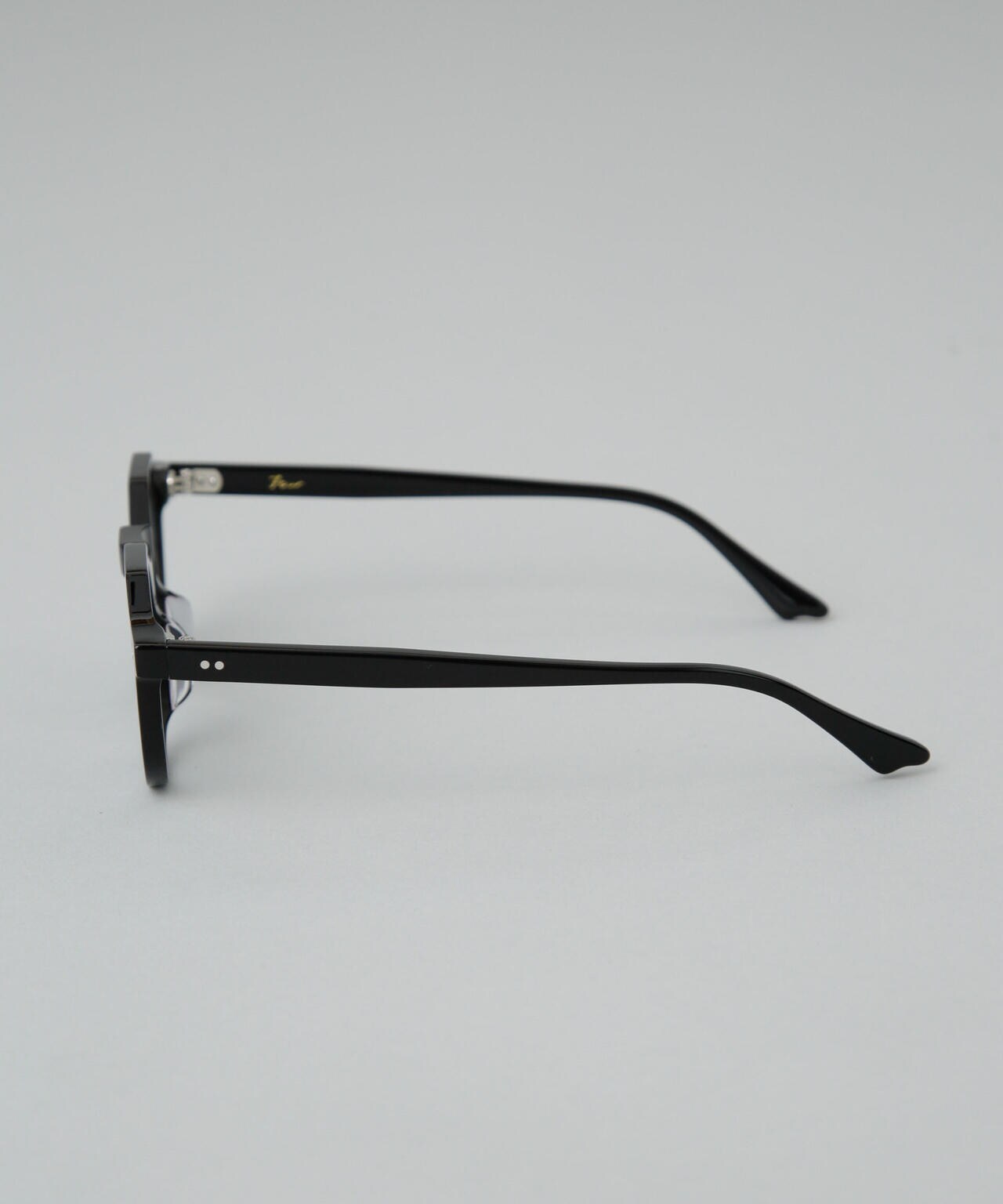 NEW.(Few.)/F2 6704140010