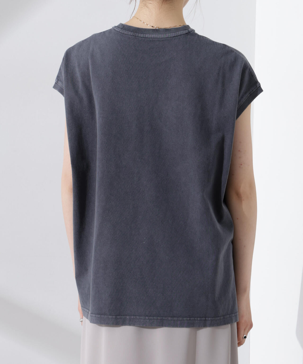 upper hights/BIG NO SLEEVE TEE 6715124023
