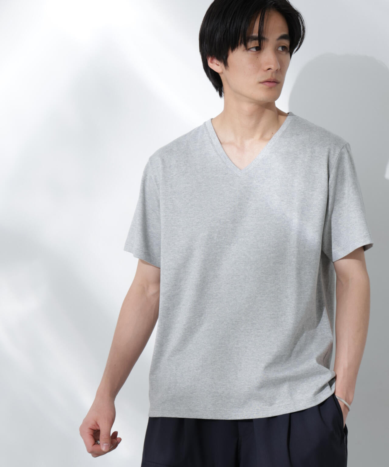 WEB限定/Anti Soaked(R) 汗染み防止 Vネック レギュラーシルエットTシャツ 6685124206