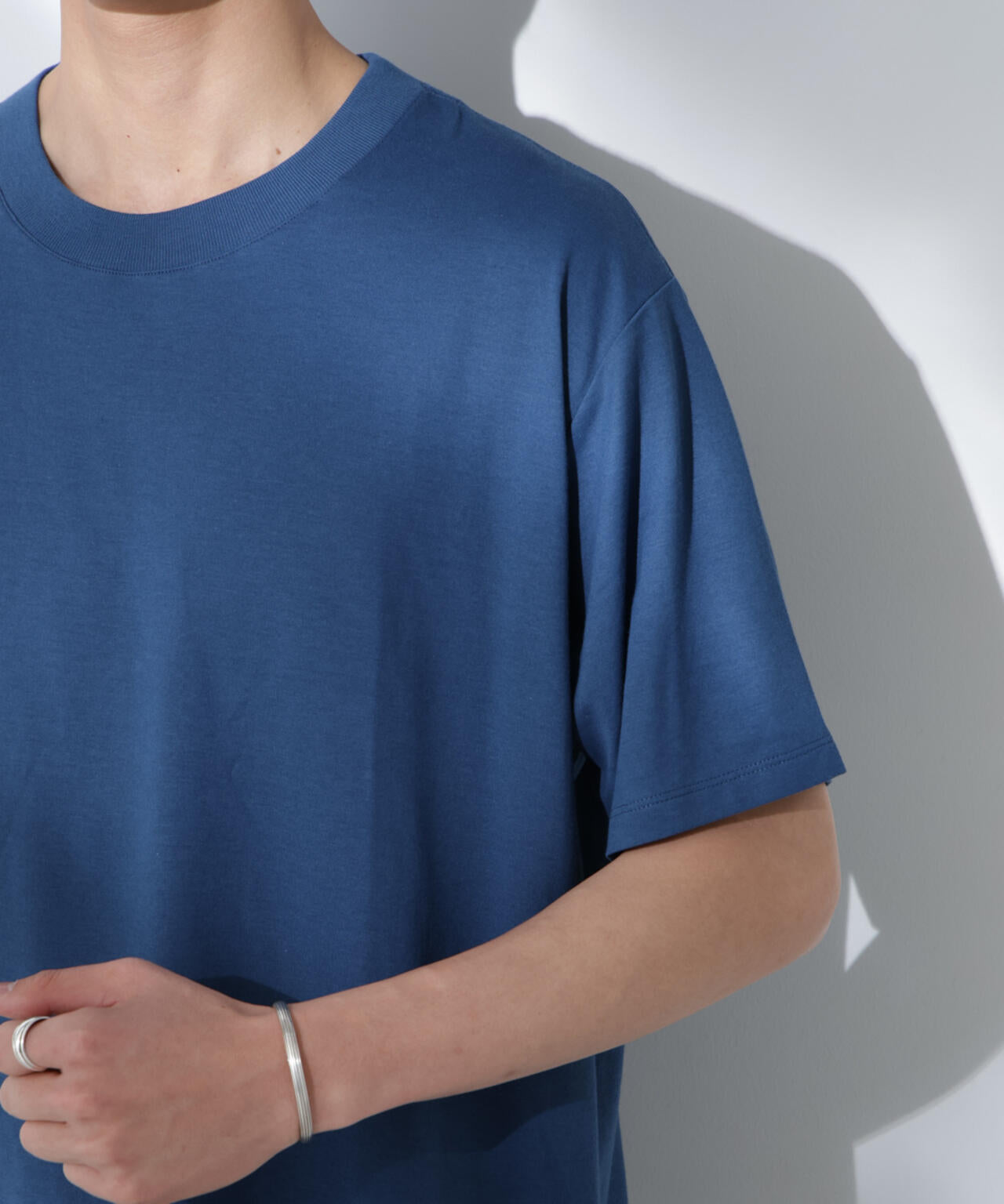 Anti Soaked(R)汗染み防止 De Light ミドルシルエットTシャツ 6685124211