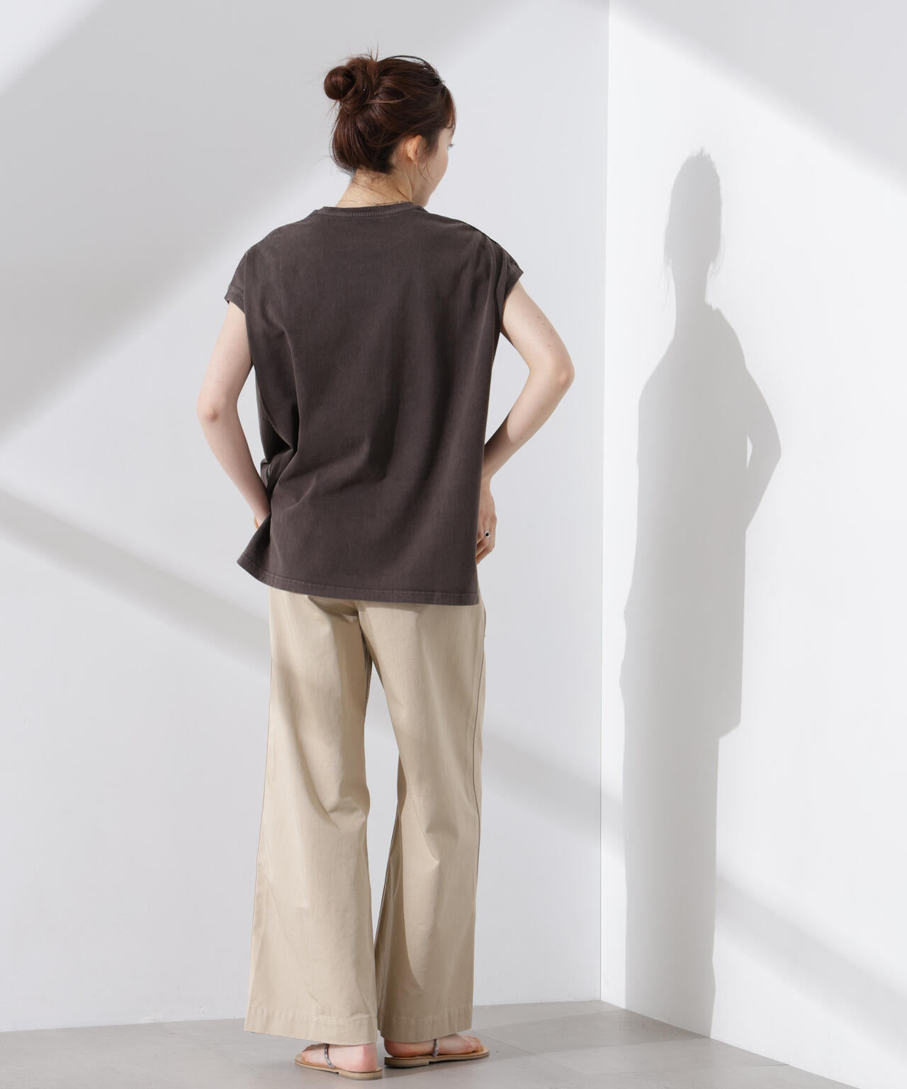upper hights/BIG NO SLEEVE TEE 6715124023