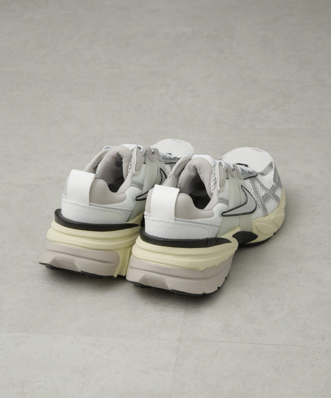 NIKE/ナイキ ウイメンズ V2K ラン 6715134024