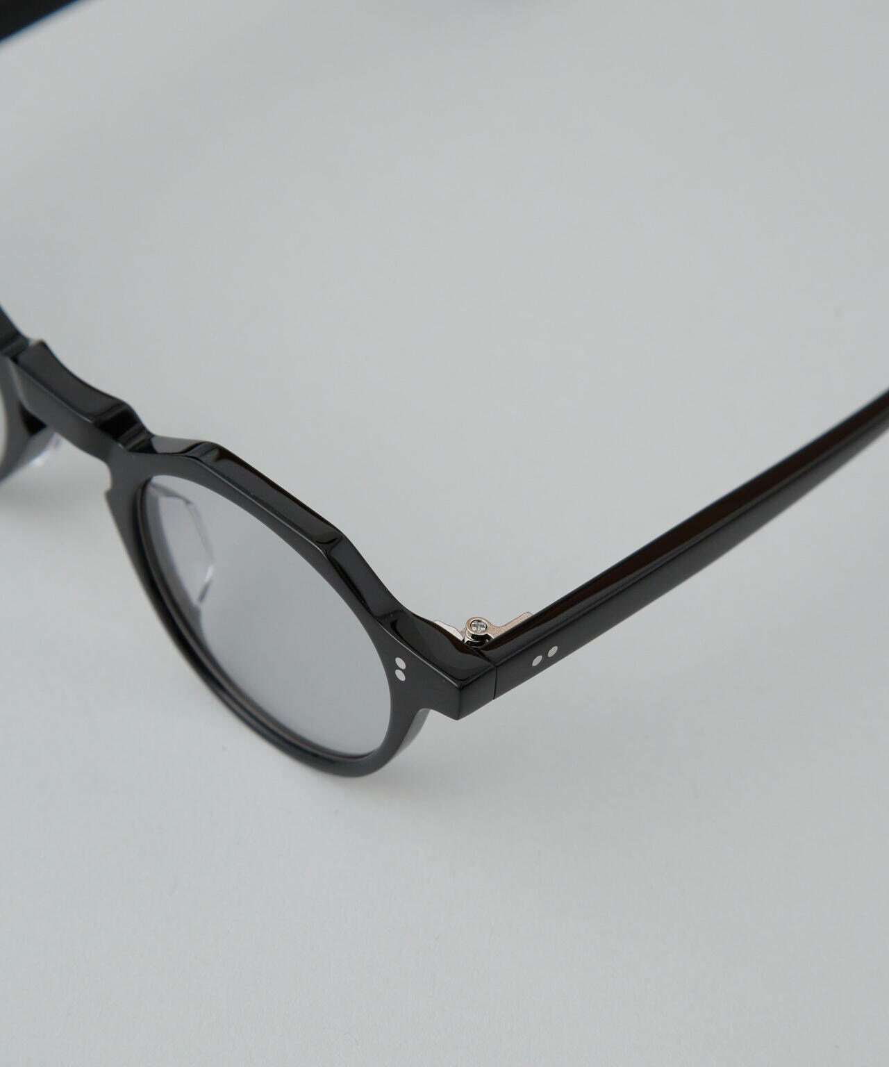 NEW.(Few.)/F2 6704140010