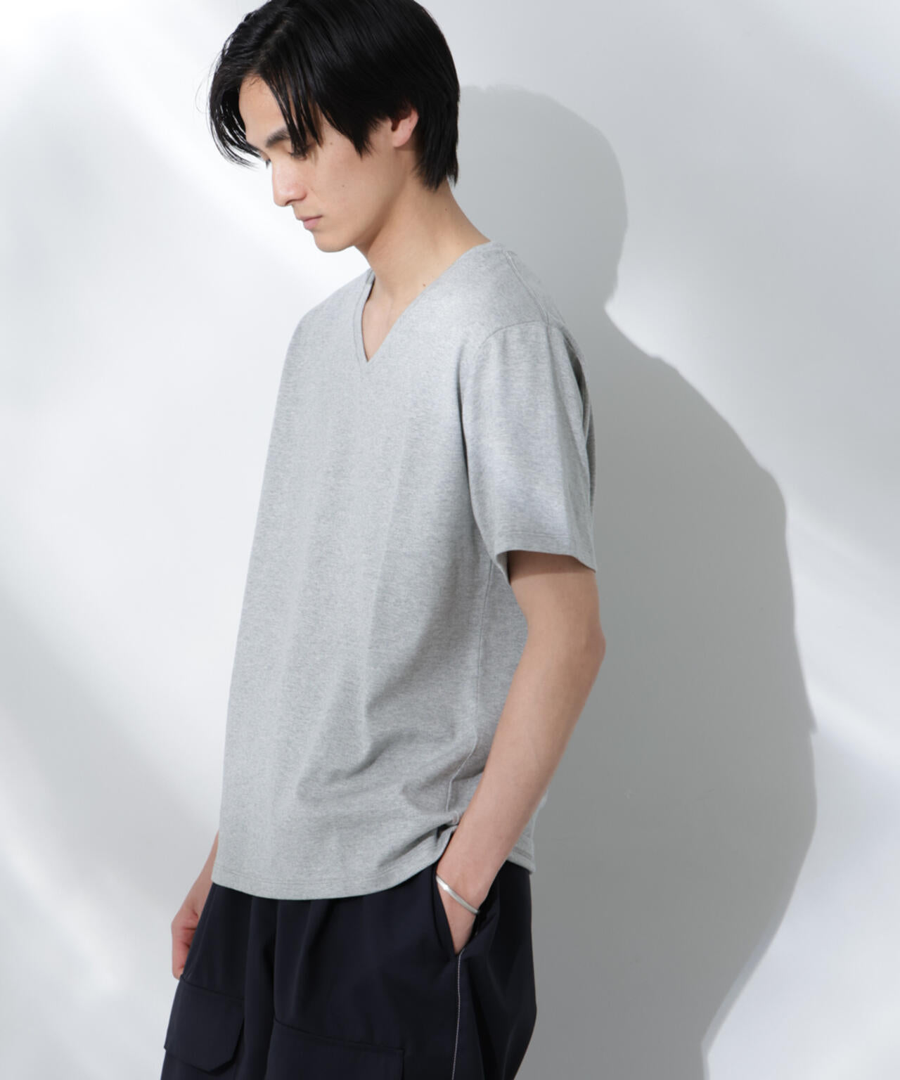 WEB限定/Anti Soaked(R) 汗染み防止 Vネック レギュラーシルエットTシャツ 6685124206