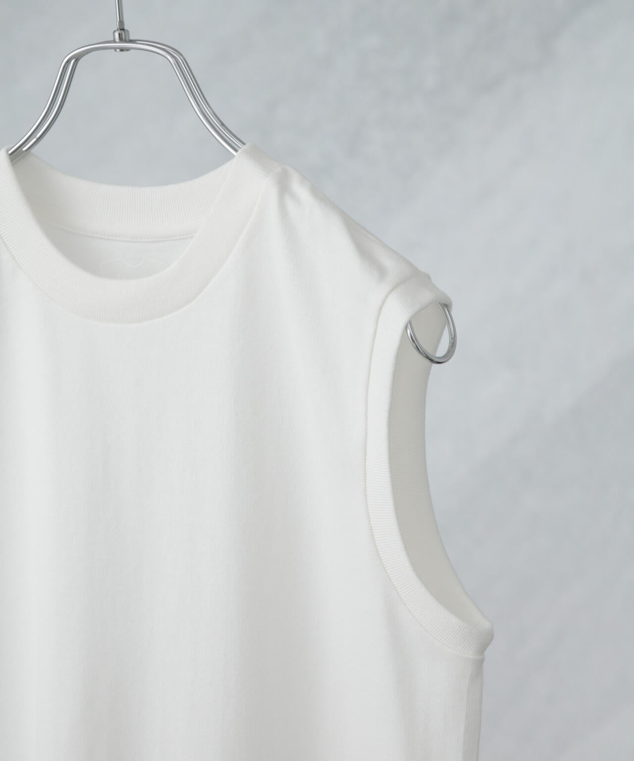 Hanes/1P T-SHIRTS SHIRO スリーブレスTシャツ 6715124011