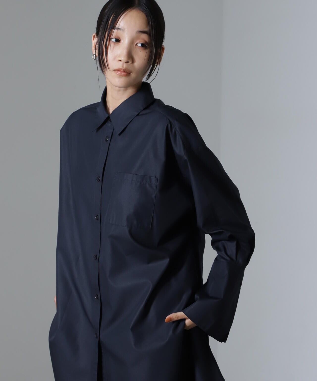 サイドタブ付ワイドスリーブシャツ 6734220314