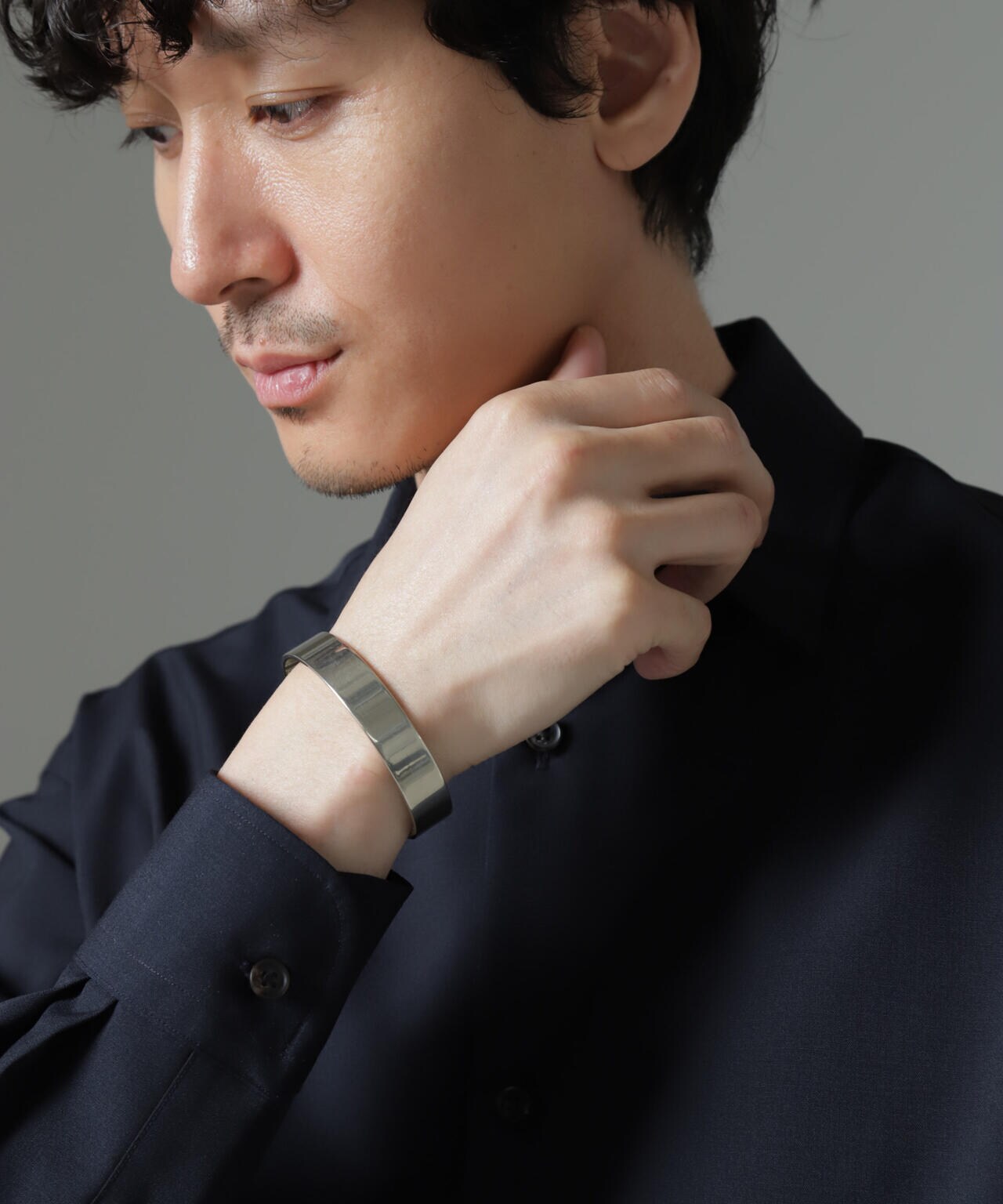 「NU jewelry」ジャーマンシルバーナローバングル 6684248201