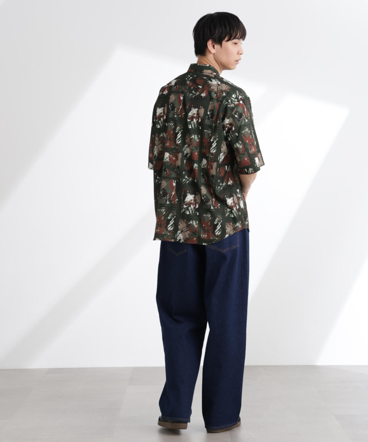 アート柄シャツ 半袖 6725121222