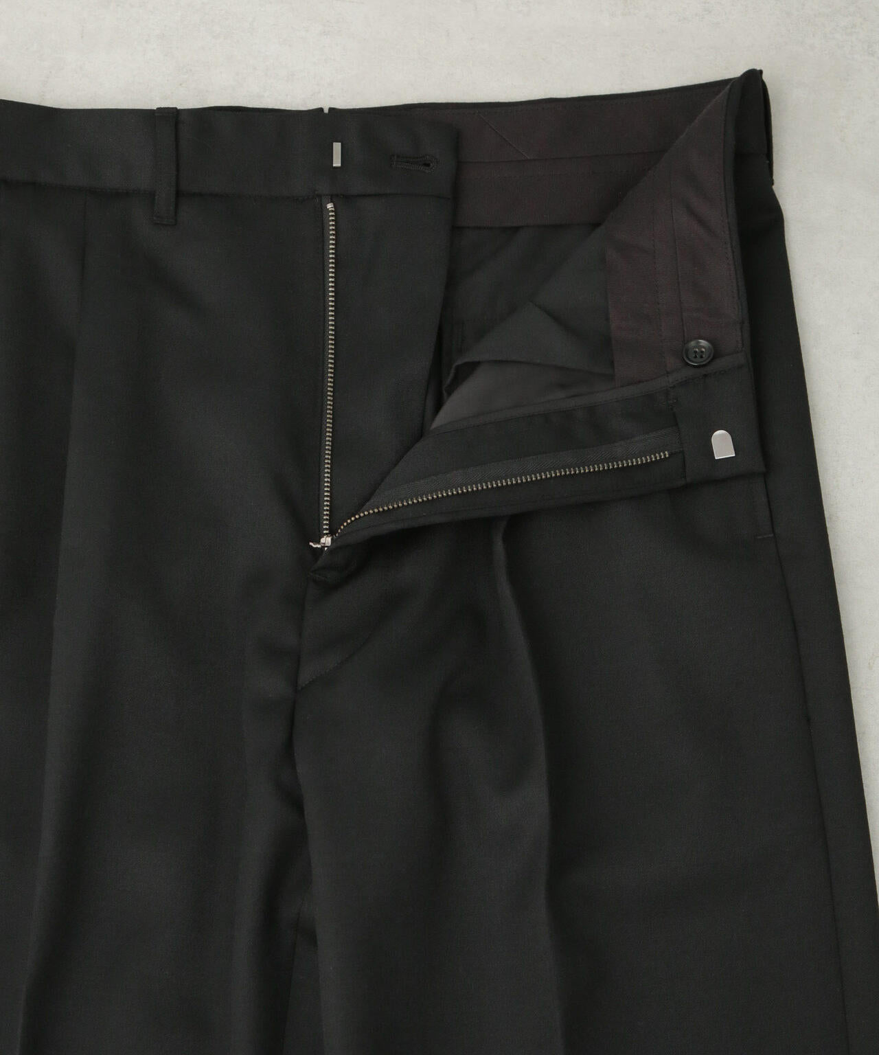 benine 9/Wool Gabardine Two-Tuck Slacks 6705127128
