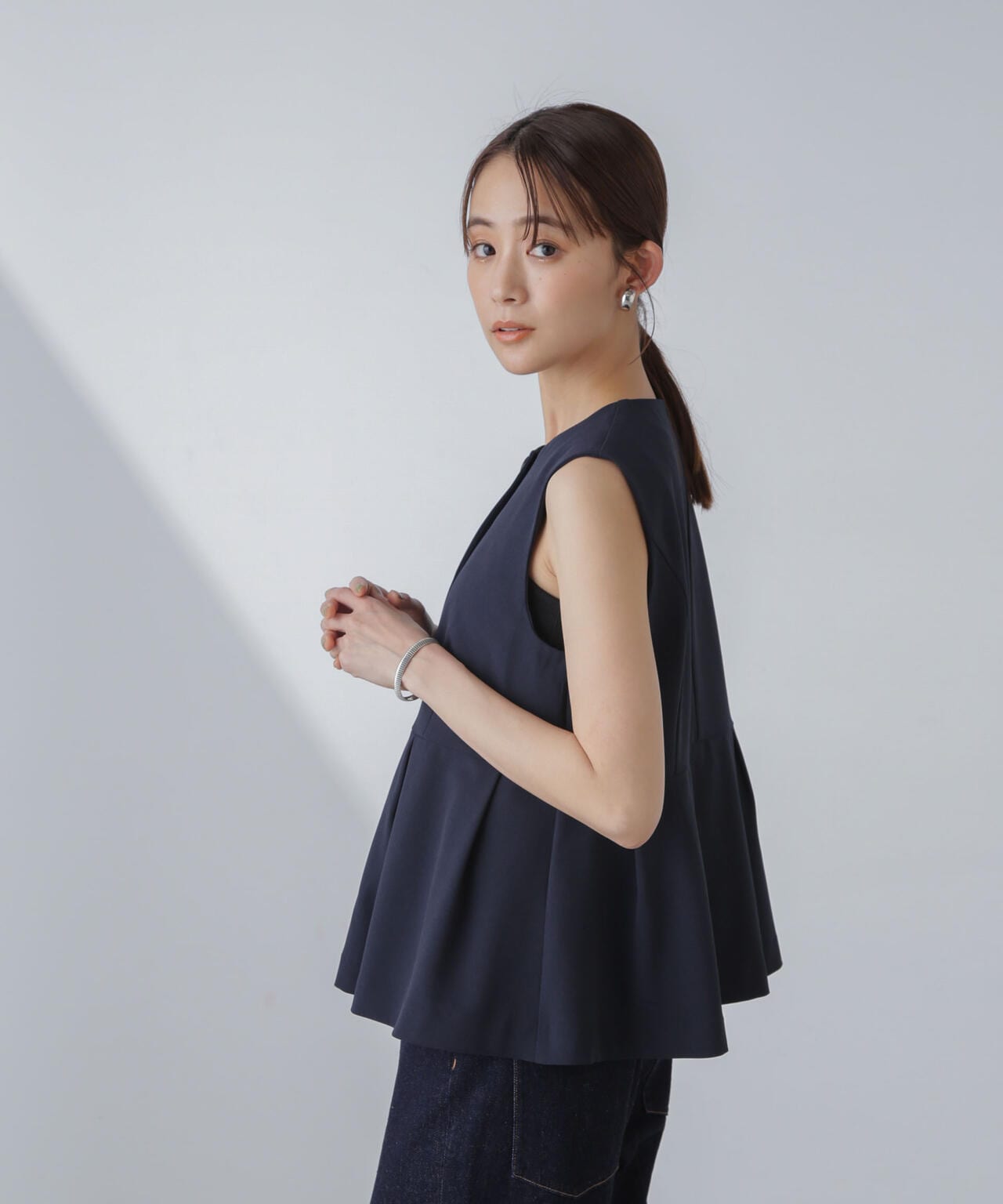 多機能素材ペプラムジレ(セットアップ可) 6734116306