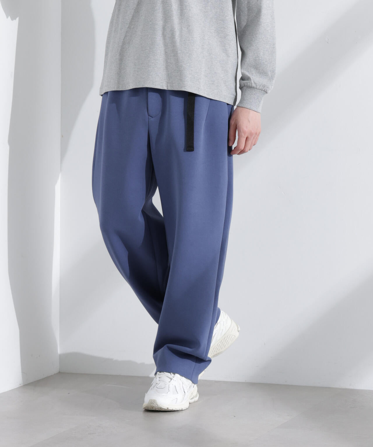 「NJ/CLUB」 ストレッチポンチテーパードパンツ 6685127215
