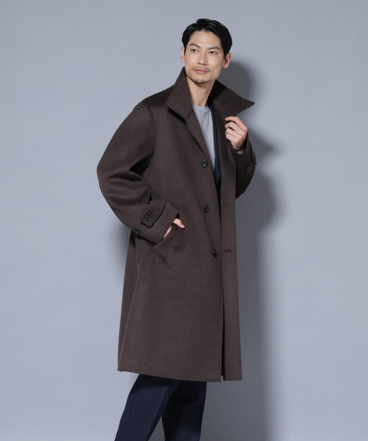 ウールリバースタンドベルテッドコート 6685211202