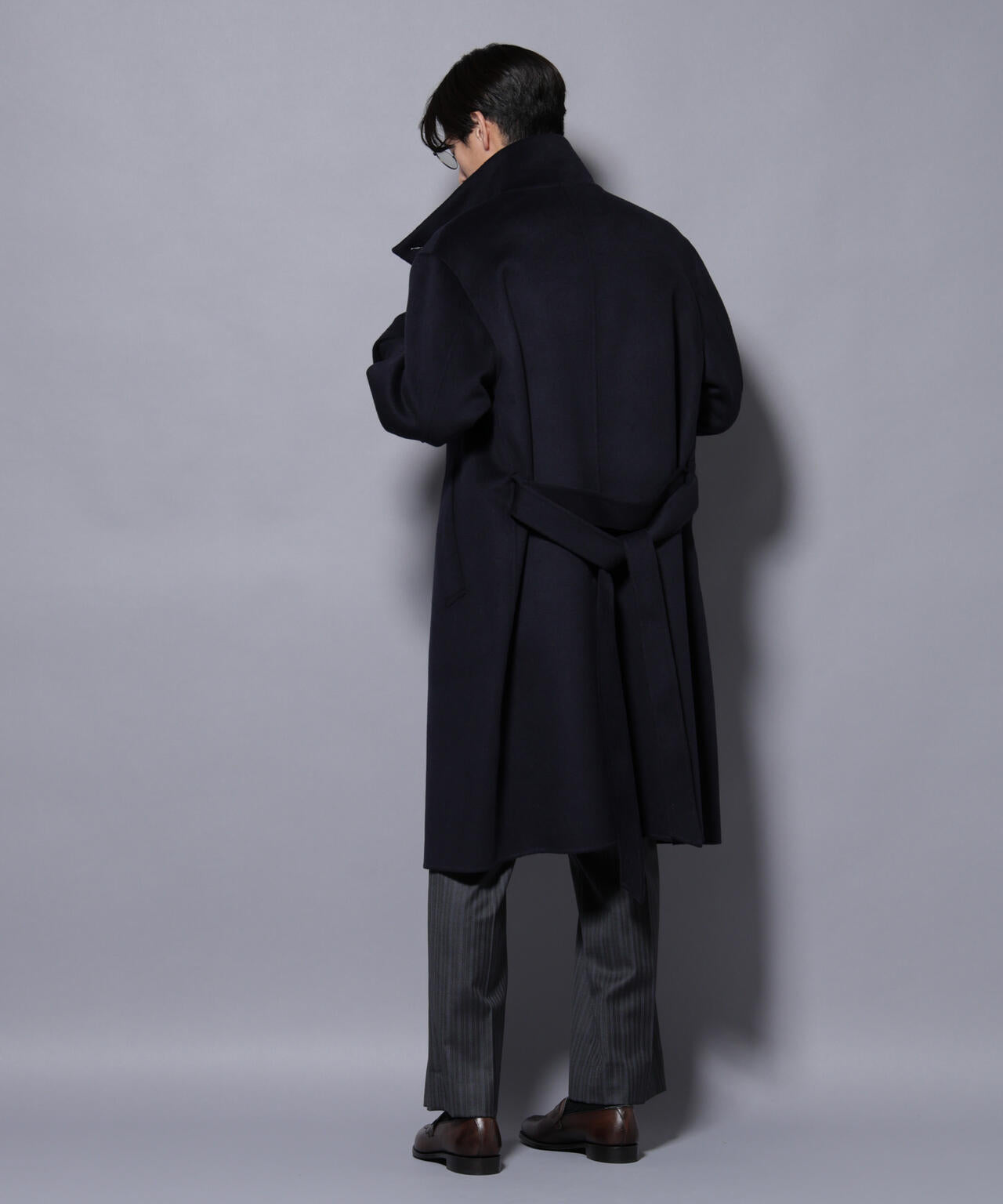 ウールリバースタンドベルテッドコート 6685211202