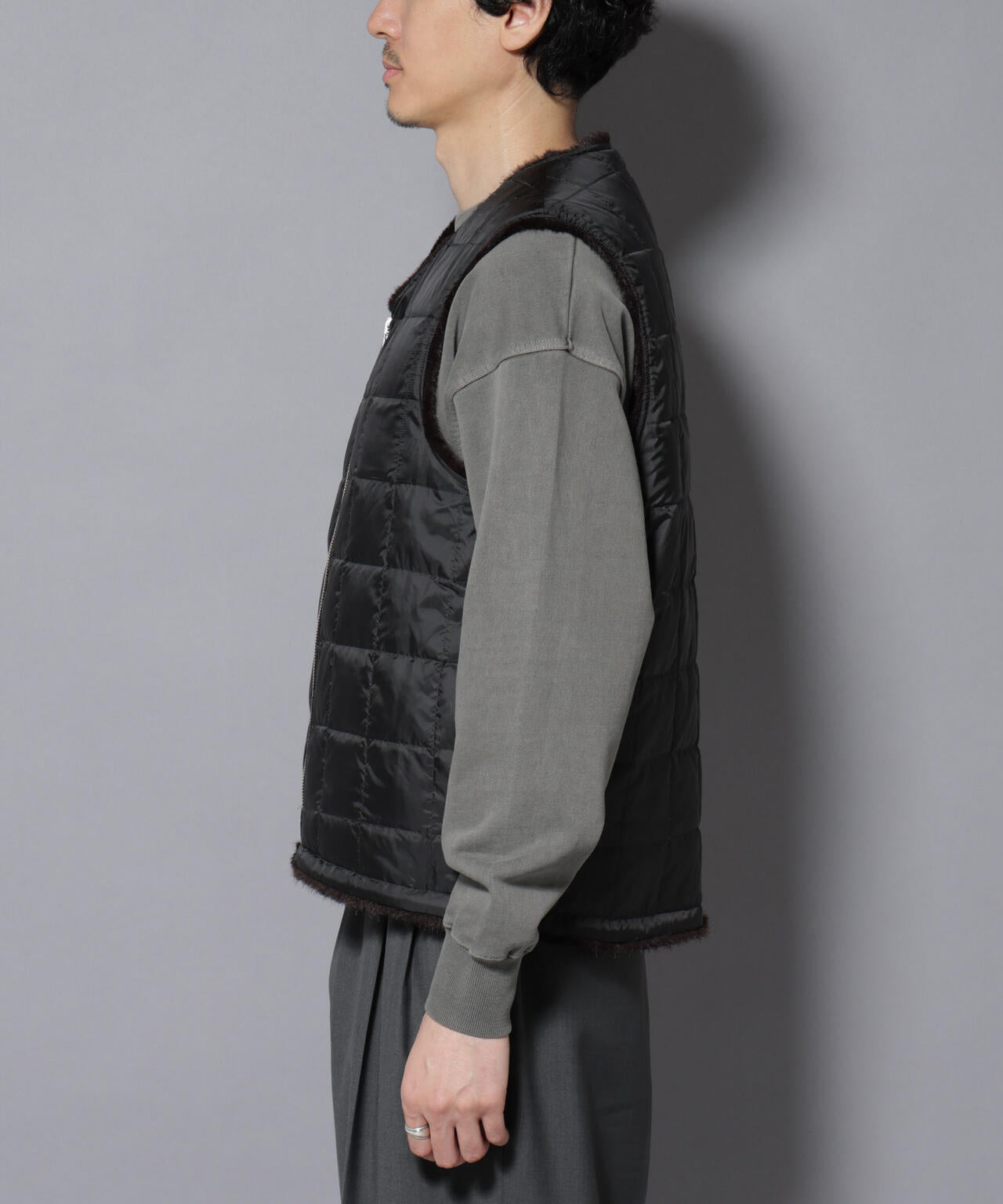 ｢西川ダウン(R)｣ FUSIONSYSTEMフェイクファーベスト 6685214208